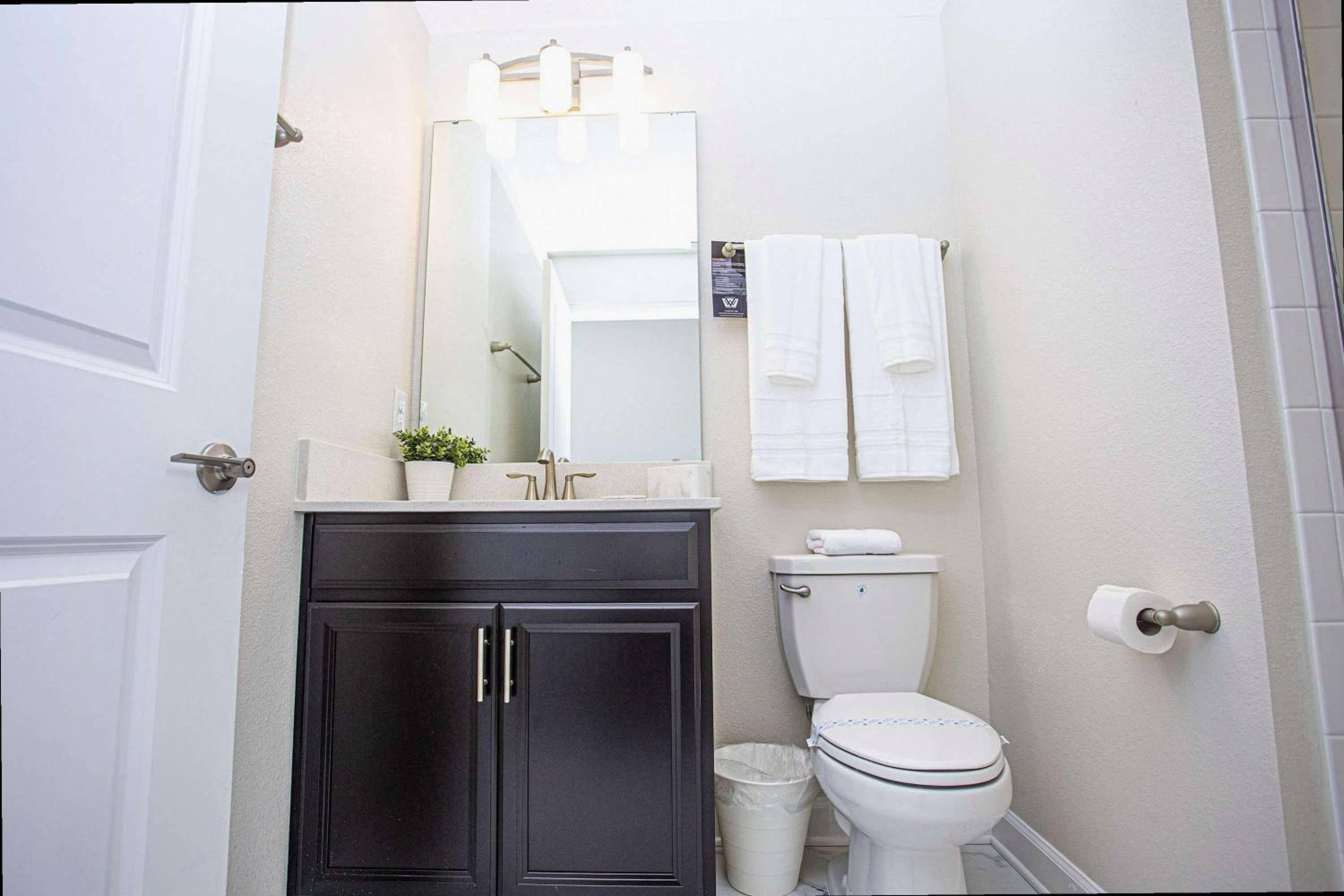 5BR Private Pool Resort Amenities Near Disney