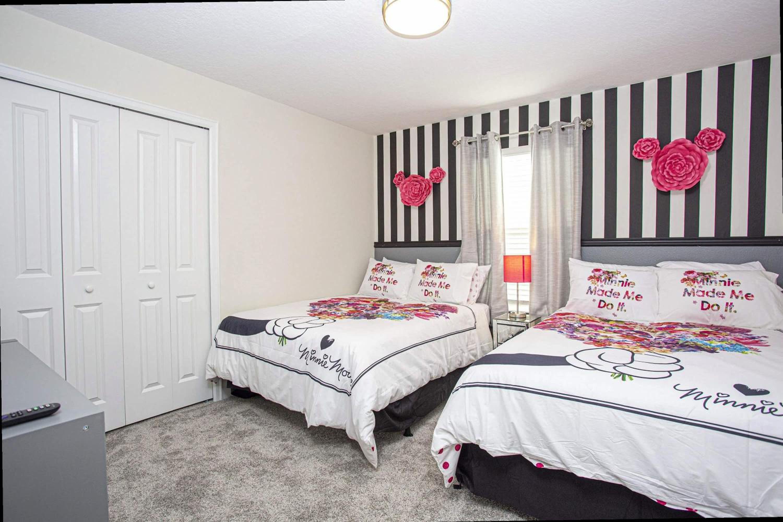 5BR Private Pool Resort Amenities Near Disney