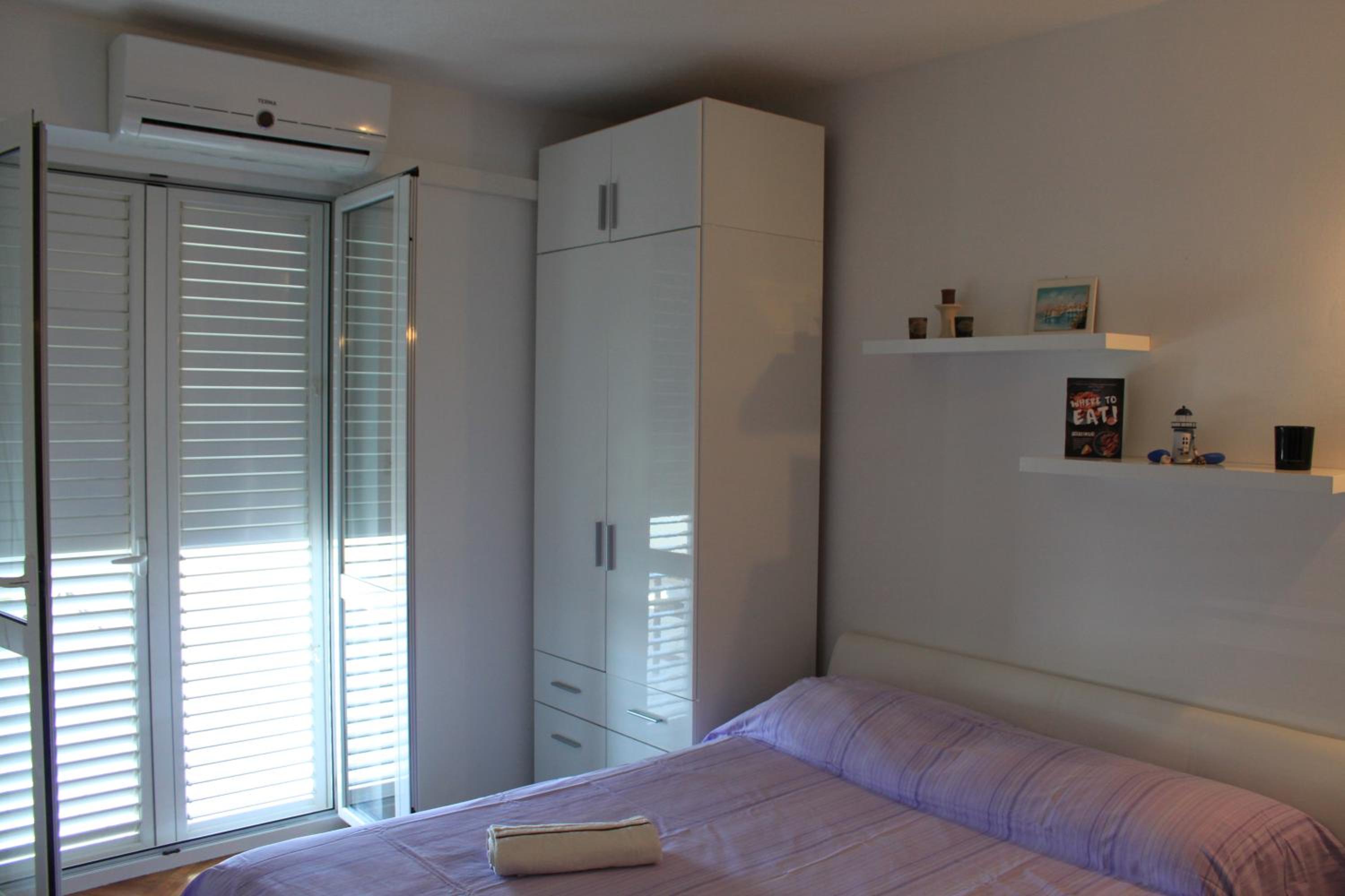 Apartments Sv.Jakov