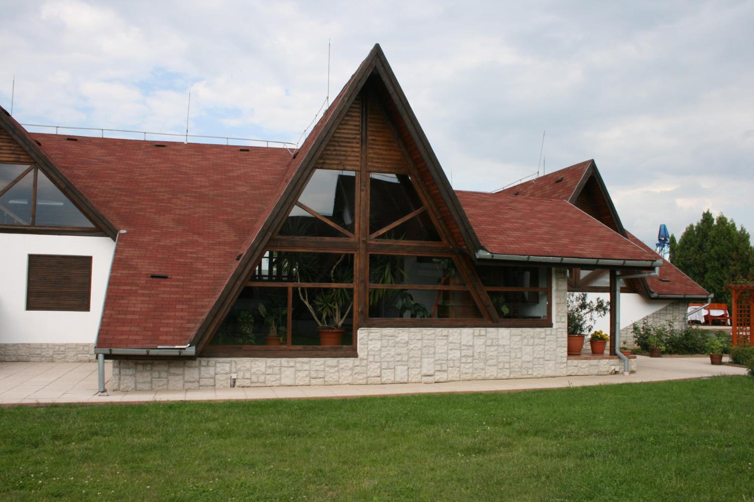 Photo 47