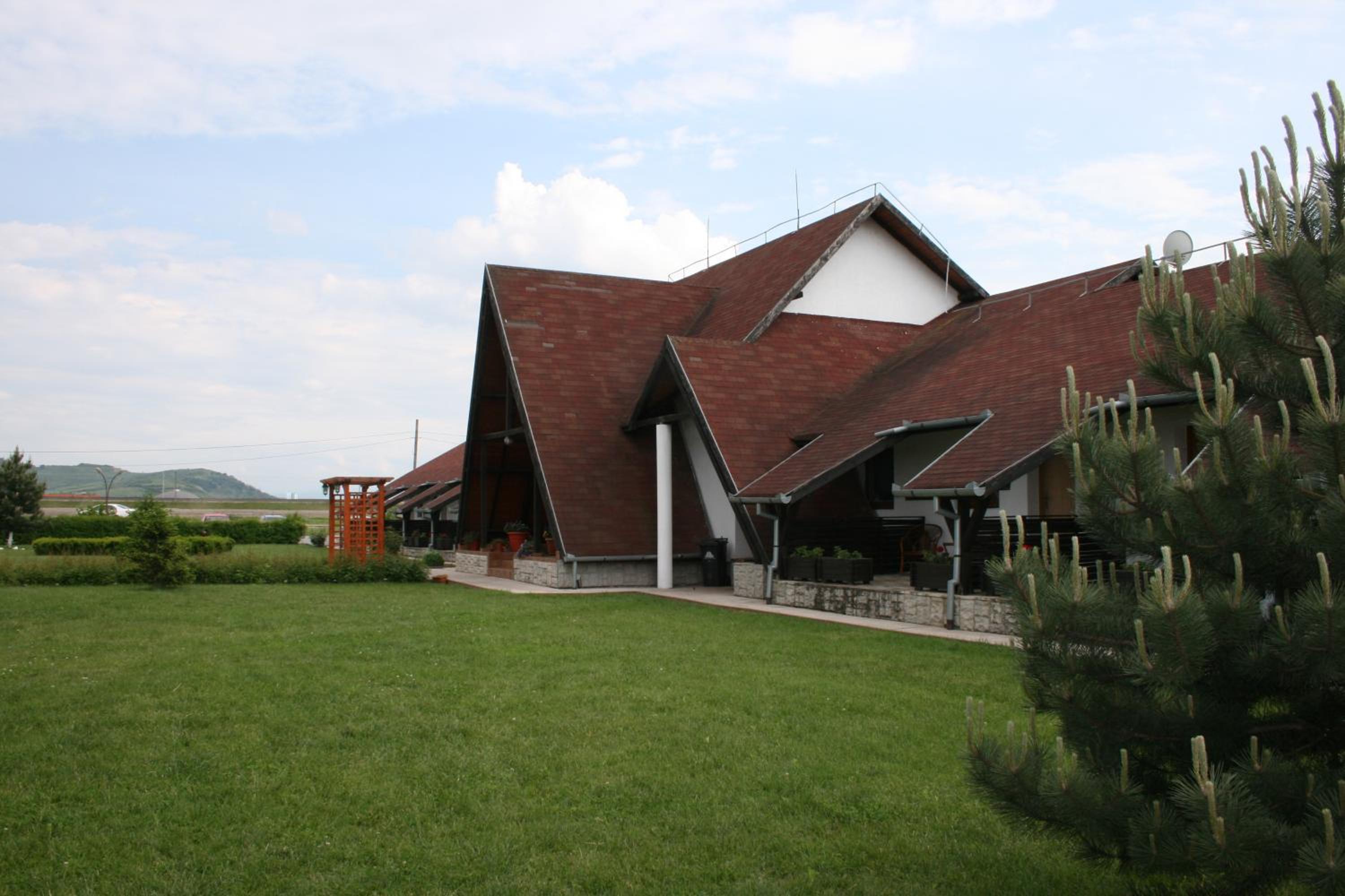 Photo 48