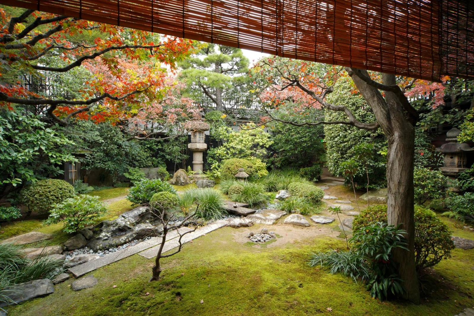 Hiiragiya