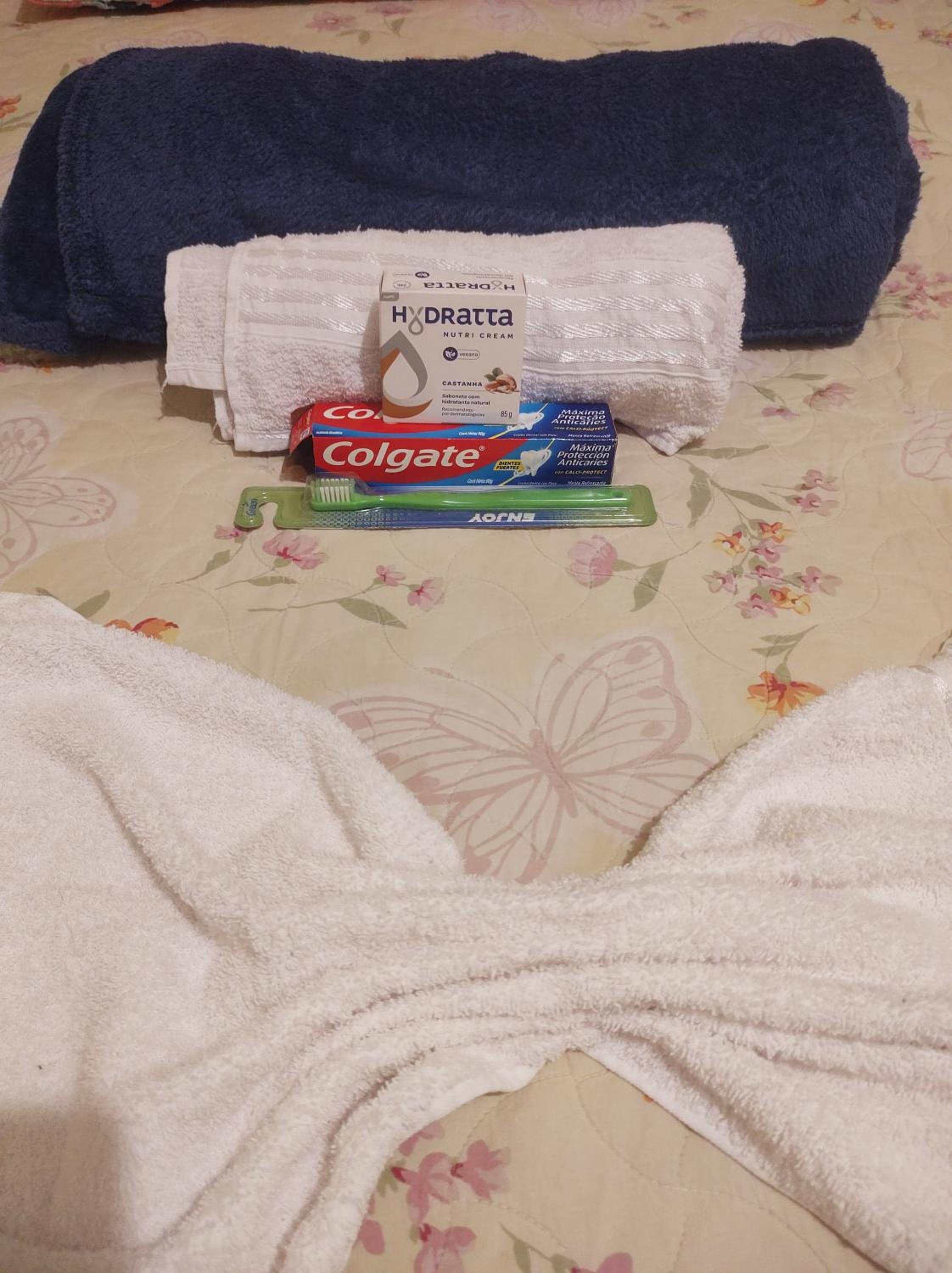 Quarto em casa de Família- Riacho