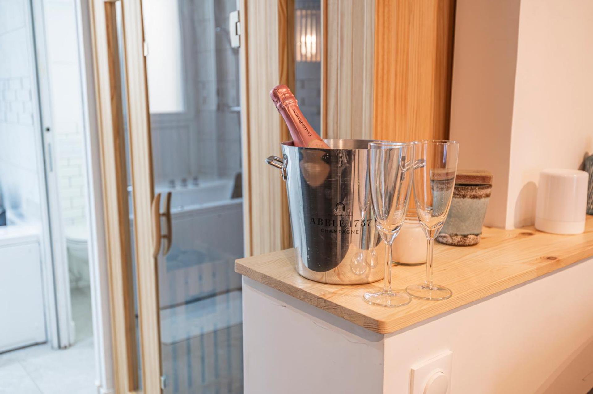 Cocon Privé avec Jacuzzi & Sauna