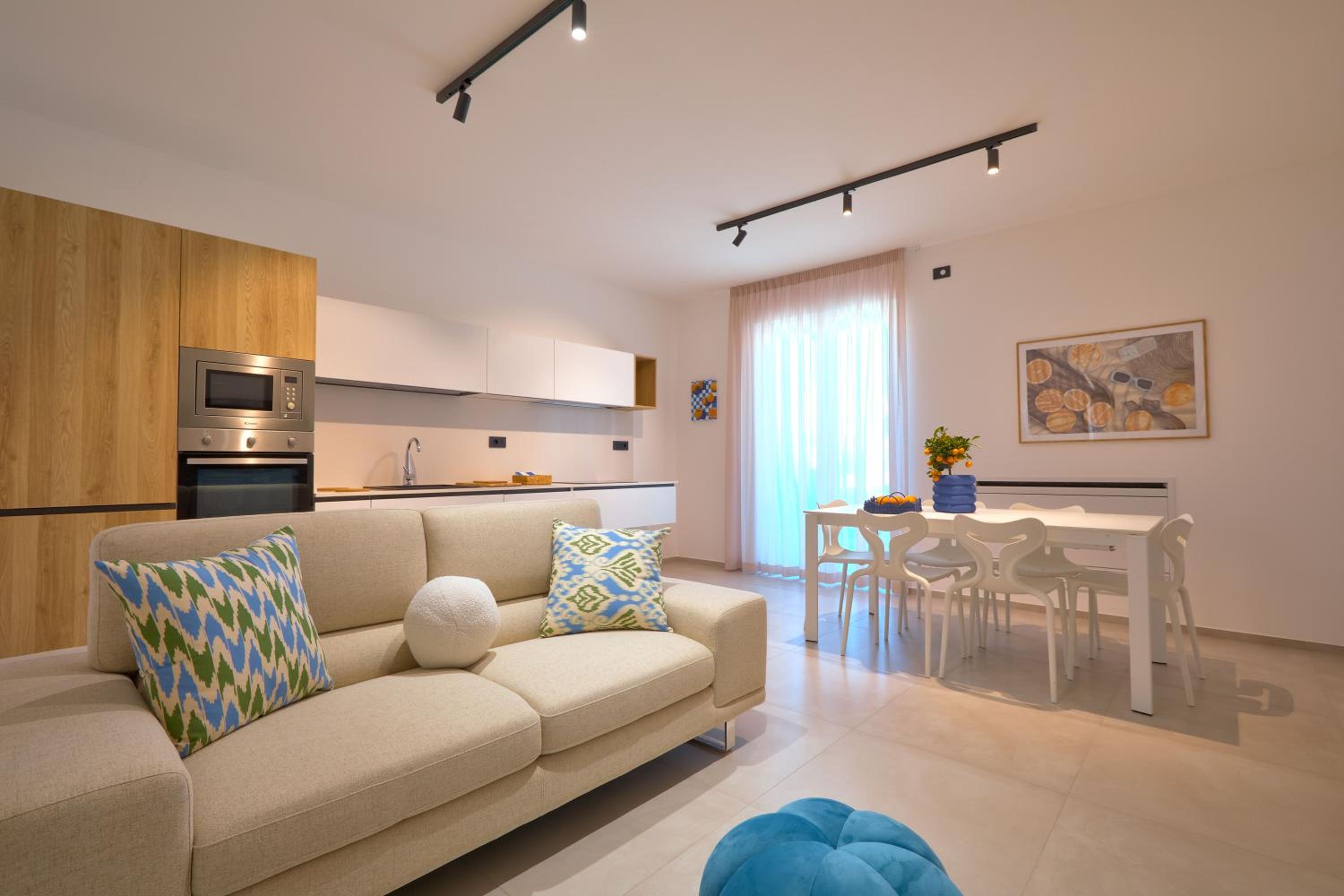 RUTACEAE Holiday Home