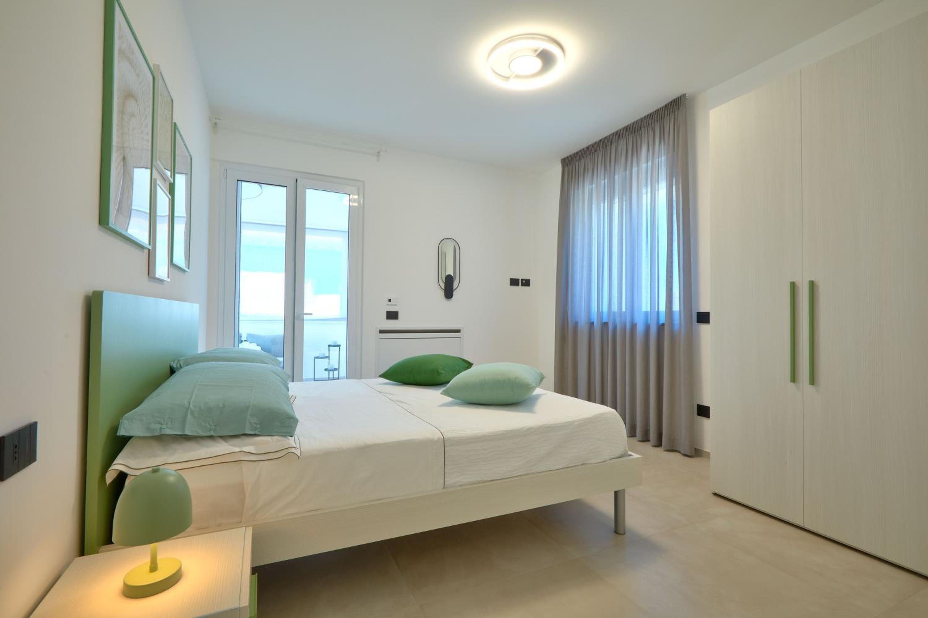 RUTACEAE Holiday Home