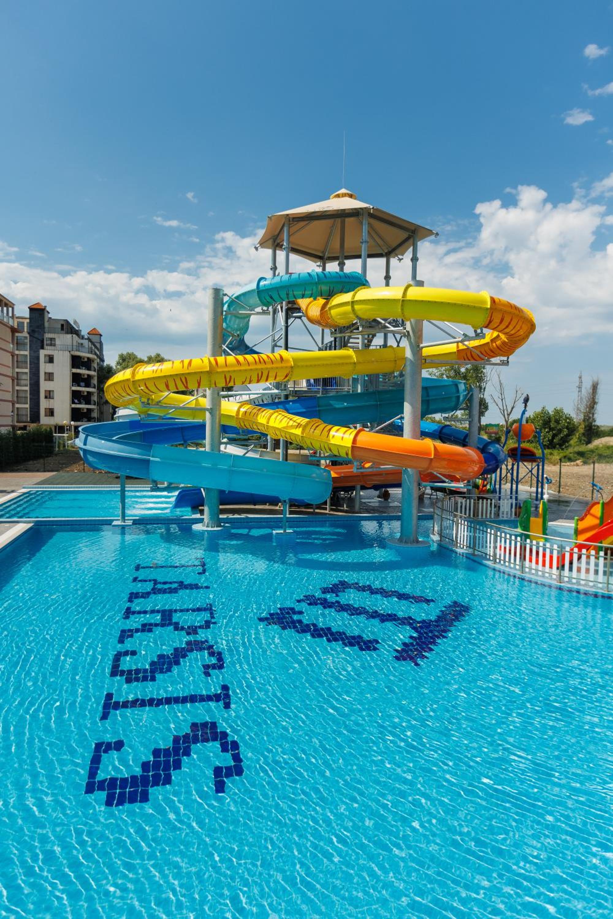 All-inclusive Holiday Apartments in Tarsis Hotel & Aquapark