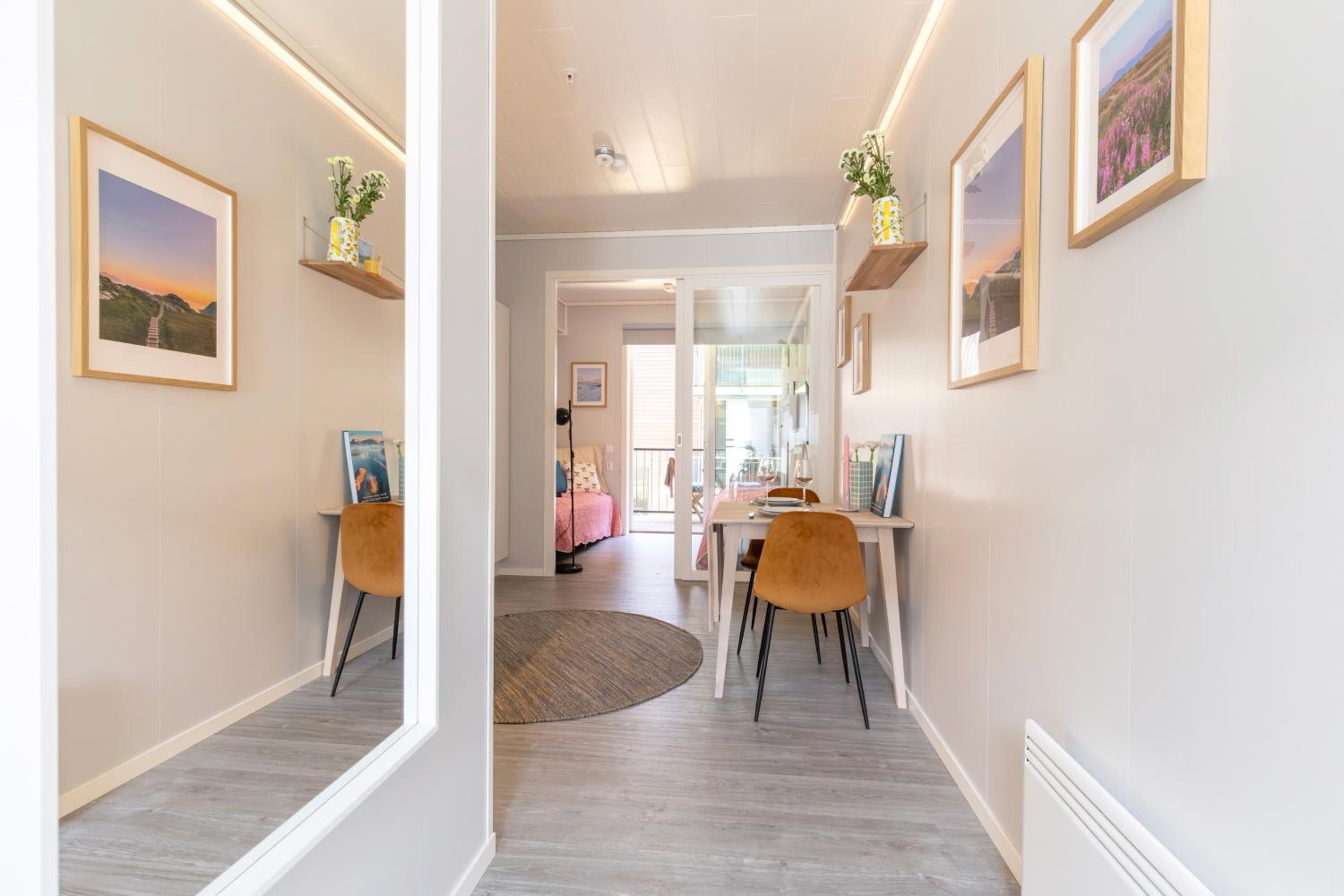 Modern apartment with balcony in the center of Svolvær