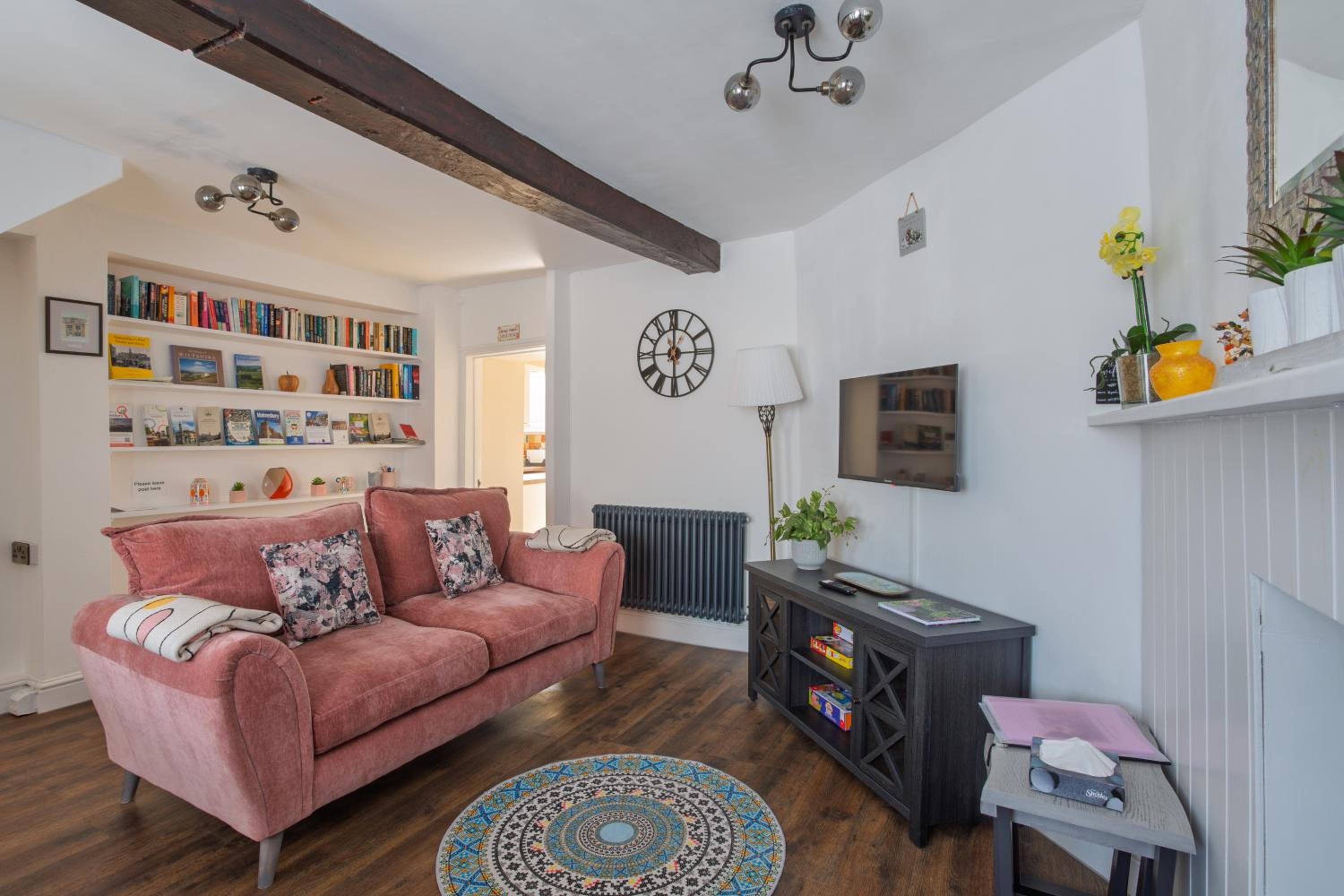Cosy 2 bedroom Cotswold cottage