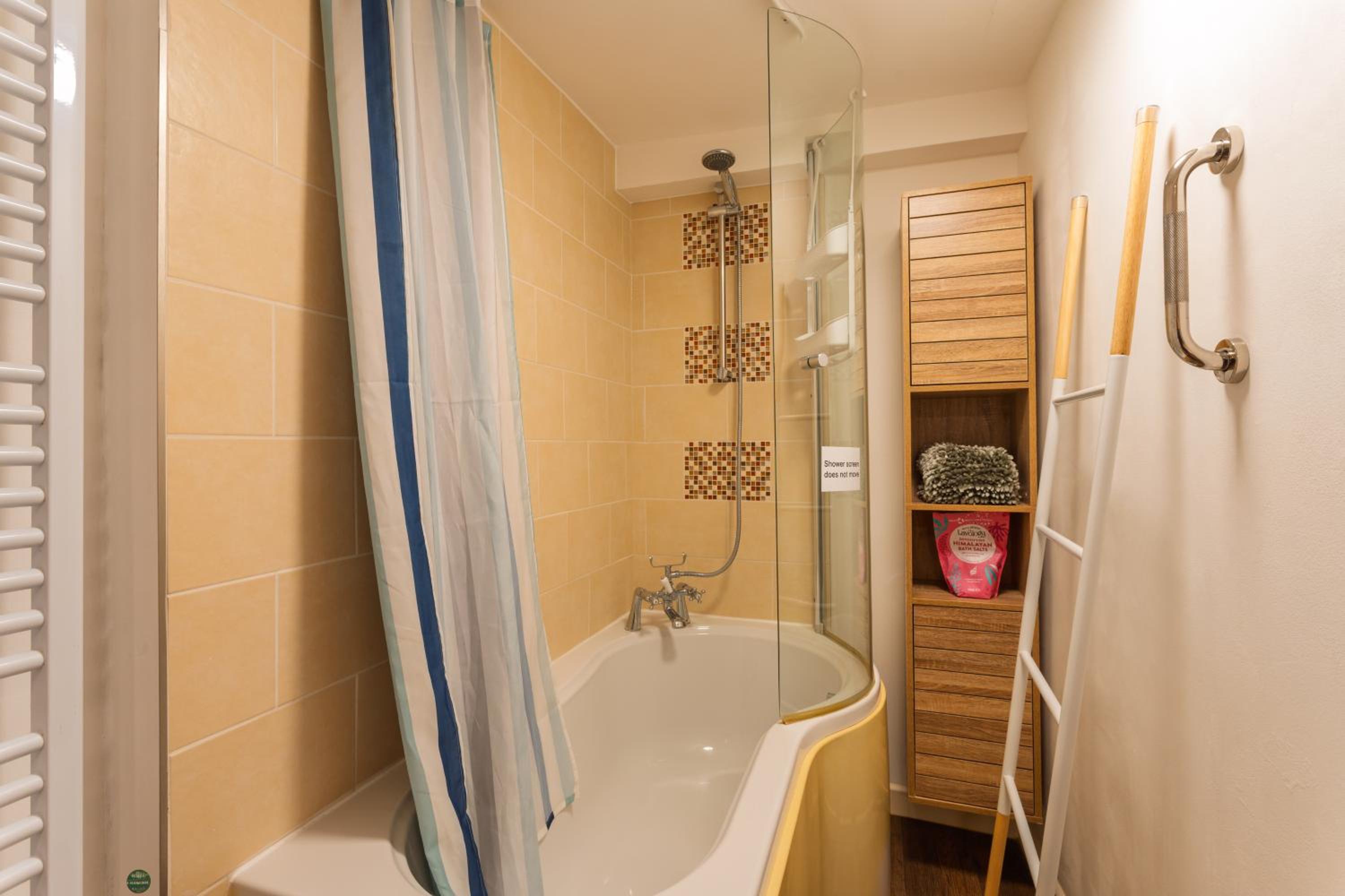 Cosy 2 bedroom Cotswold cottage