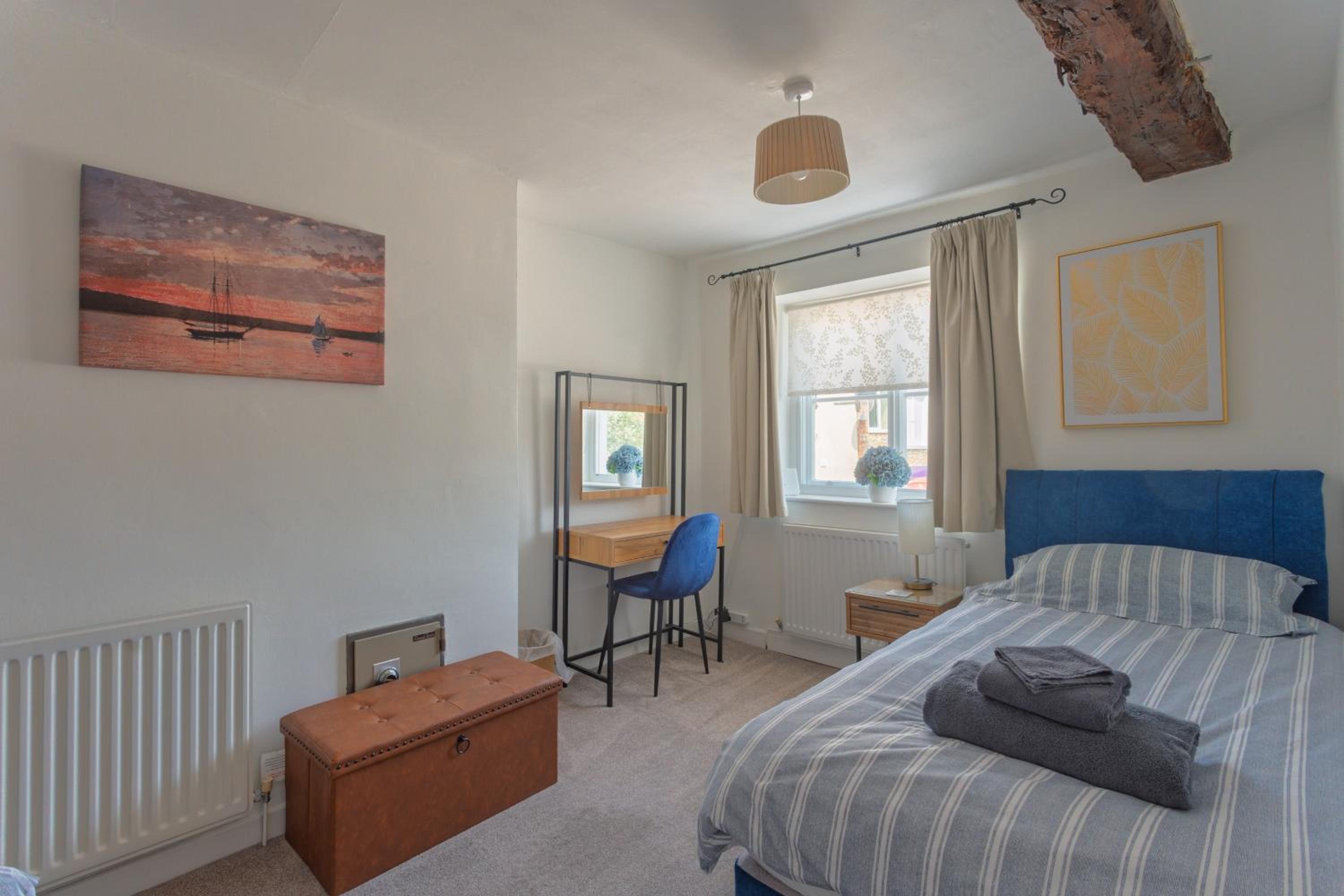 Cosy 2 bedroom Cotswold cottage