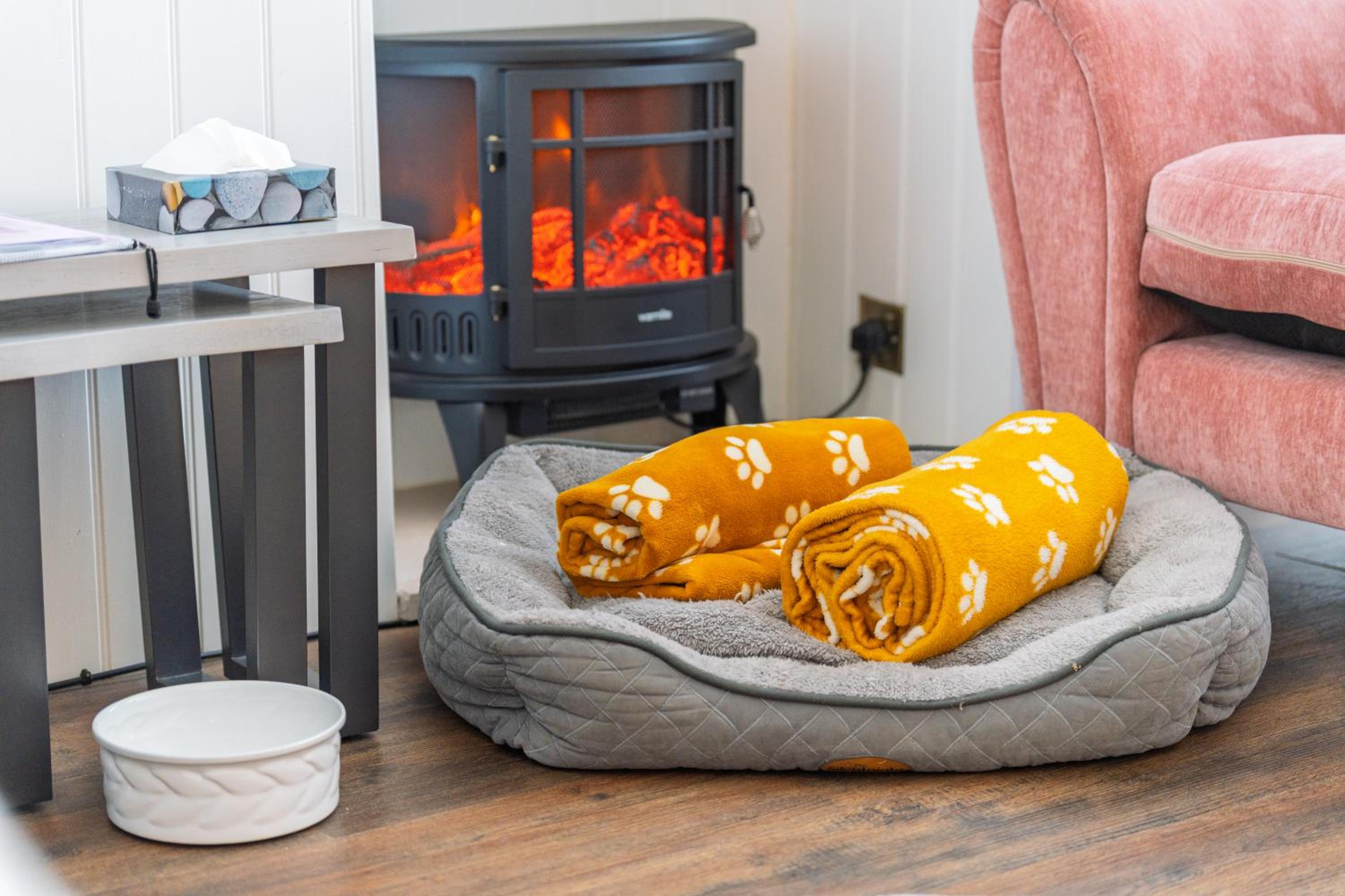 Cosy 2 bedroom Cotswold cottage