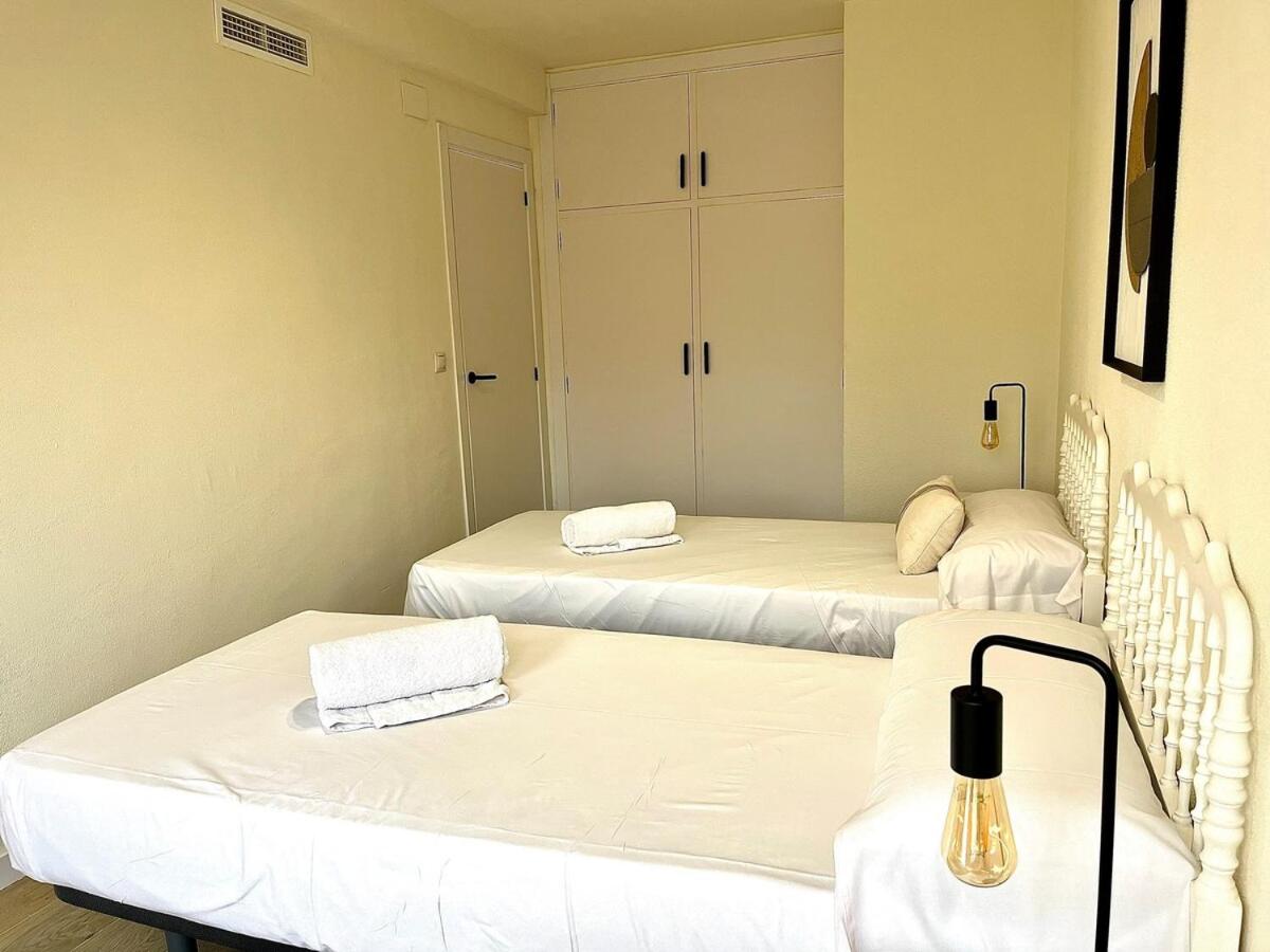 Luxury Escape by the Beach and City Center