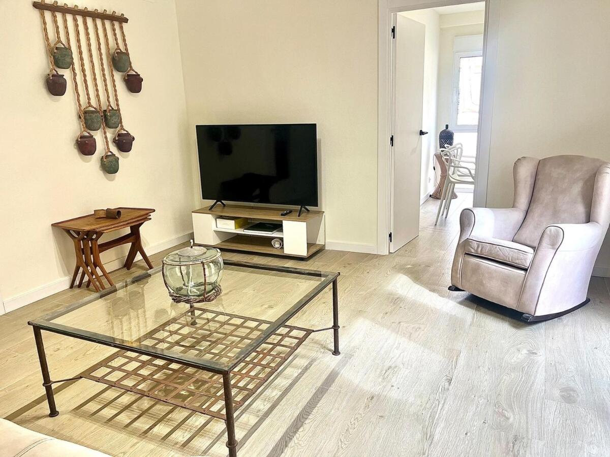 Luxury Escape by the Beach and City Center