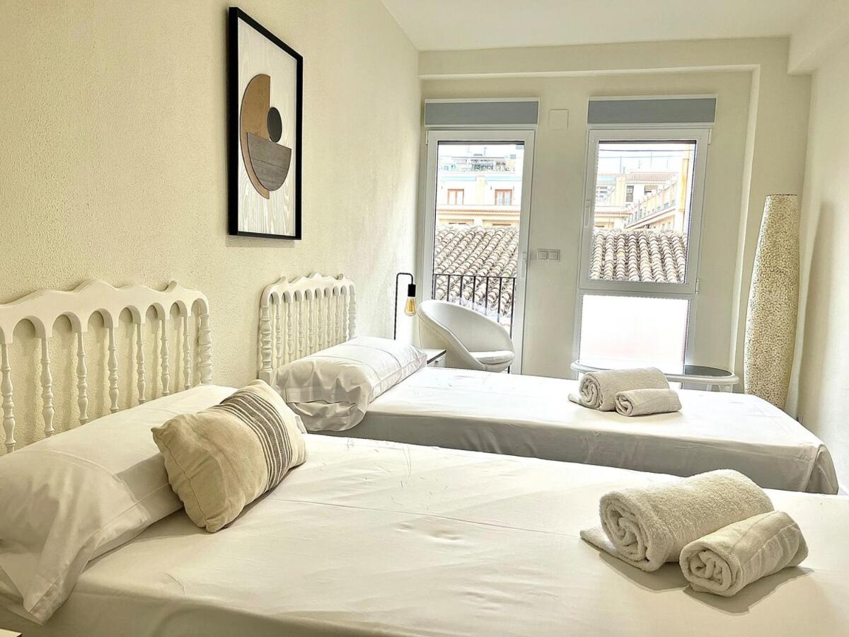 Luxury Escape by the Beach and City Center