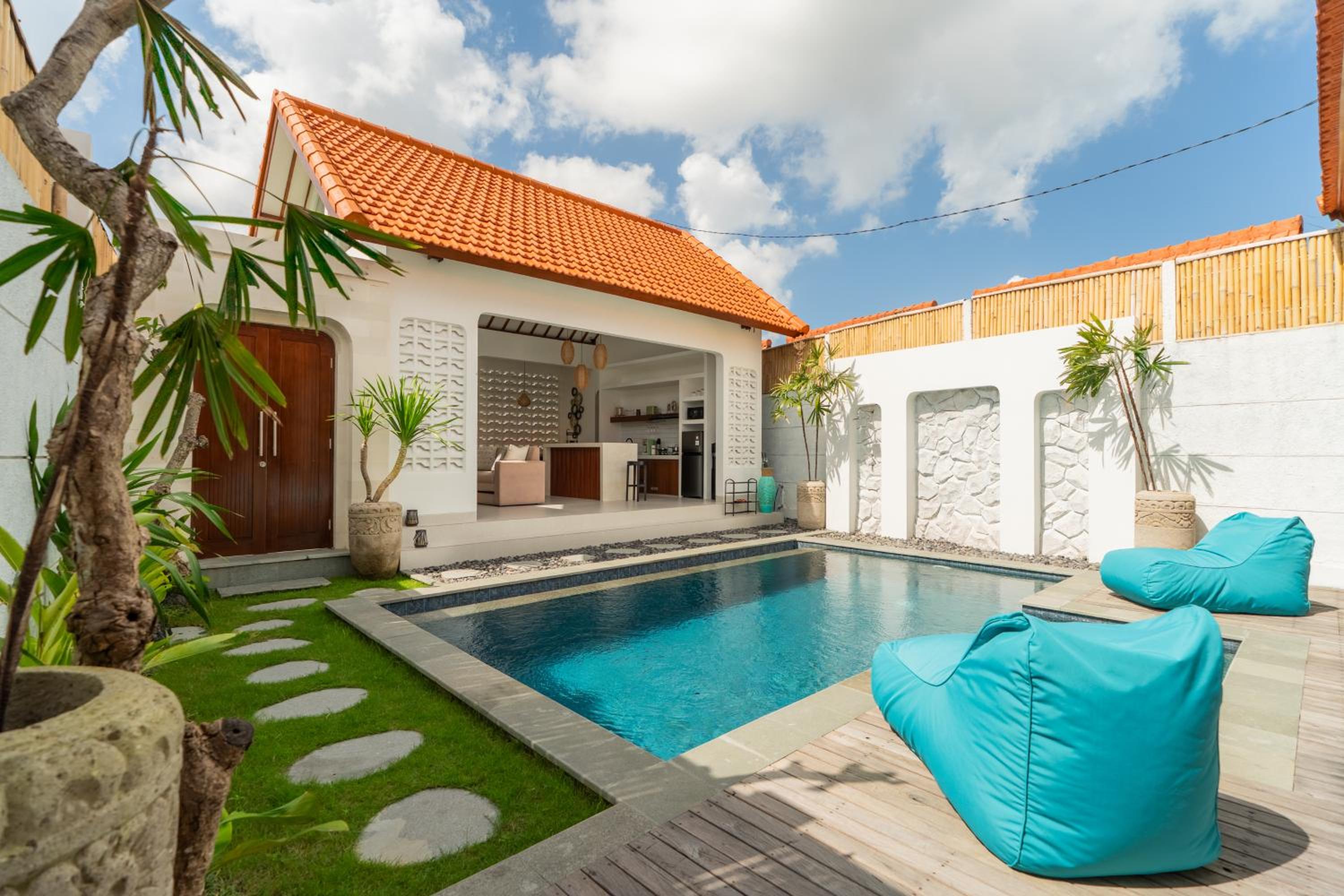 Casa Lova Villa By Bali Lyfe Venture