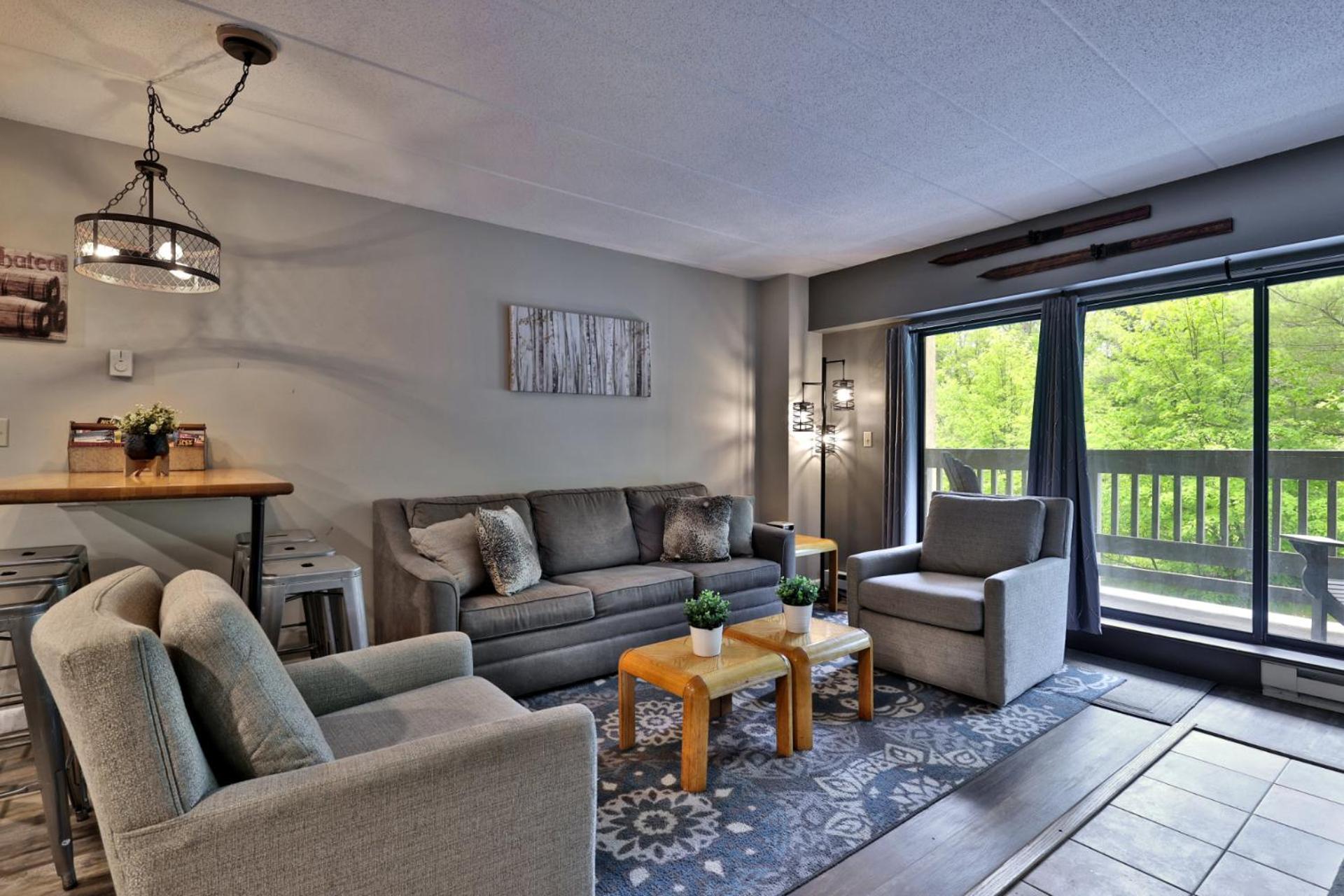 Ski, Hike, Relax - 2BR Killington Condo with Balcony and Free Shuttle