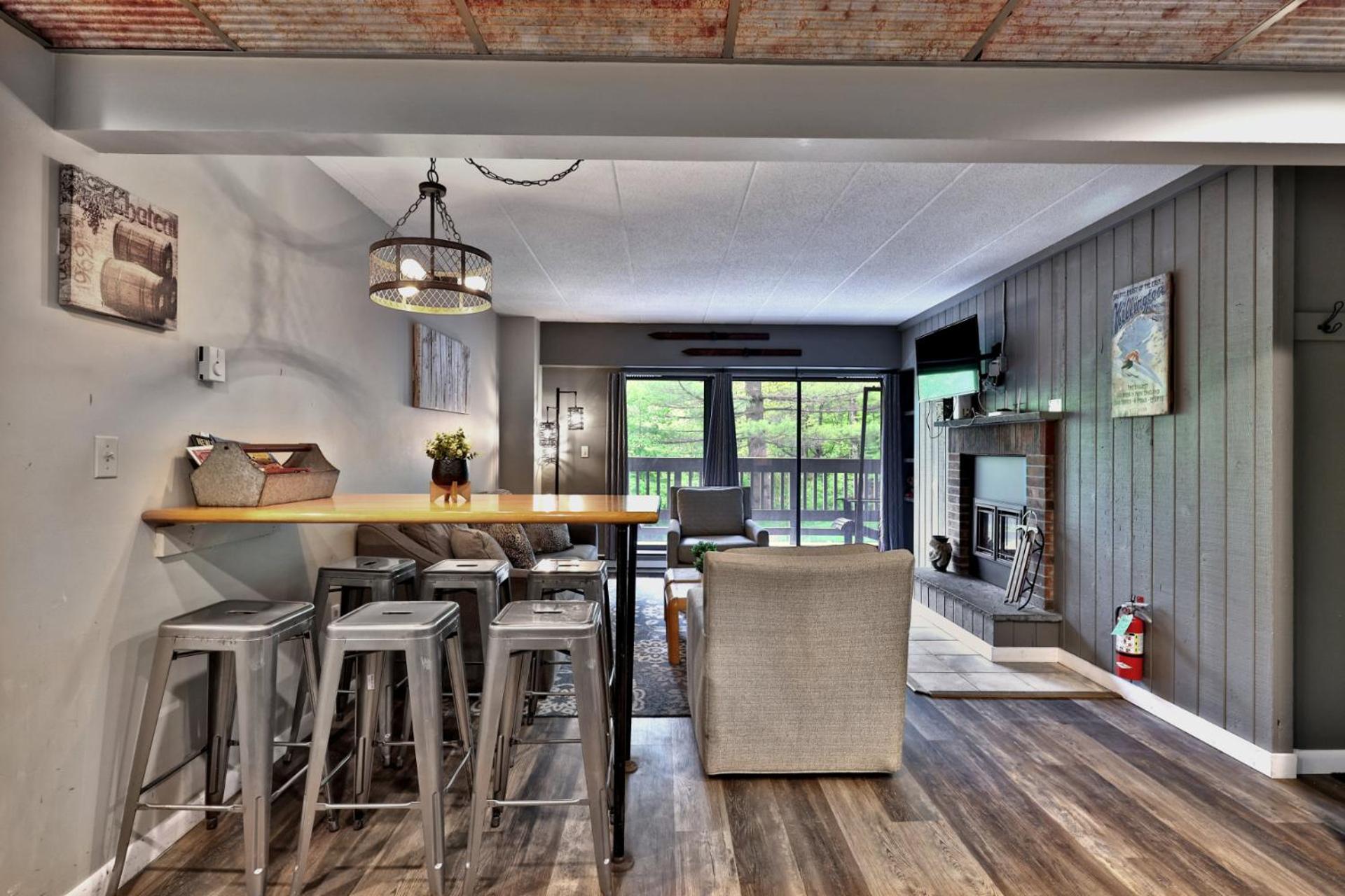 Ski, Hike, Relax - 2BR Killington Condo with Balcony and Free Shuttle