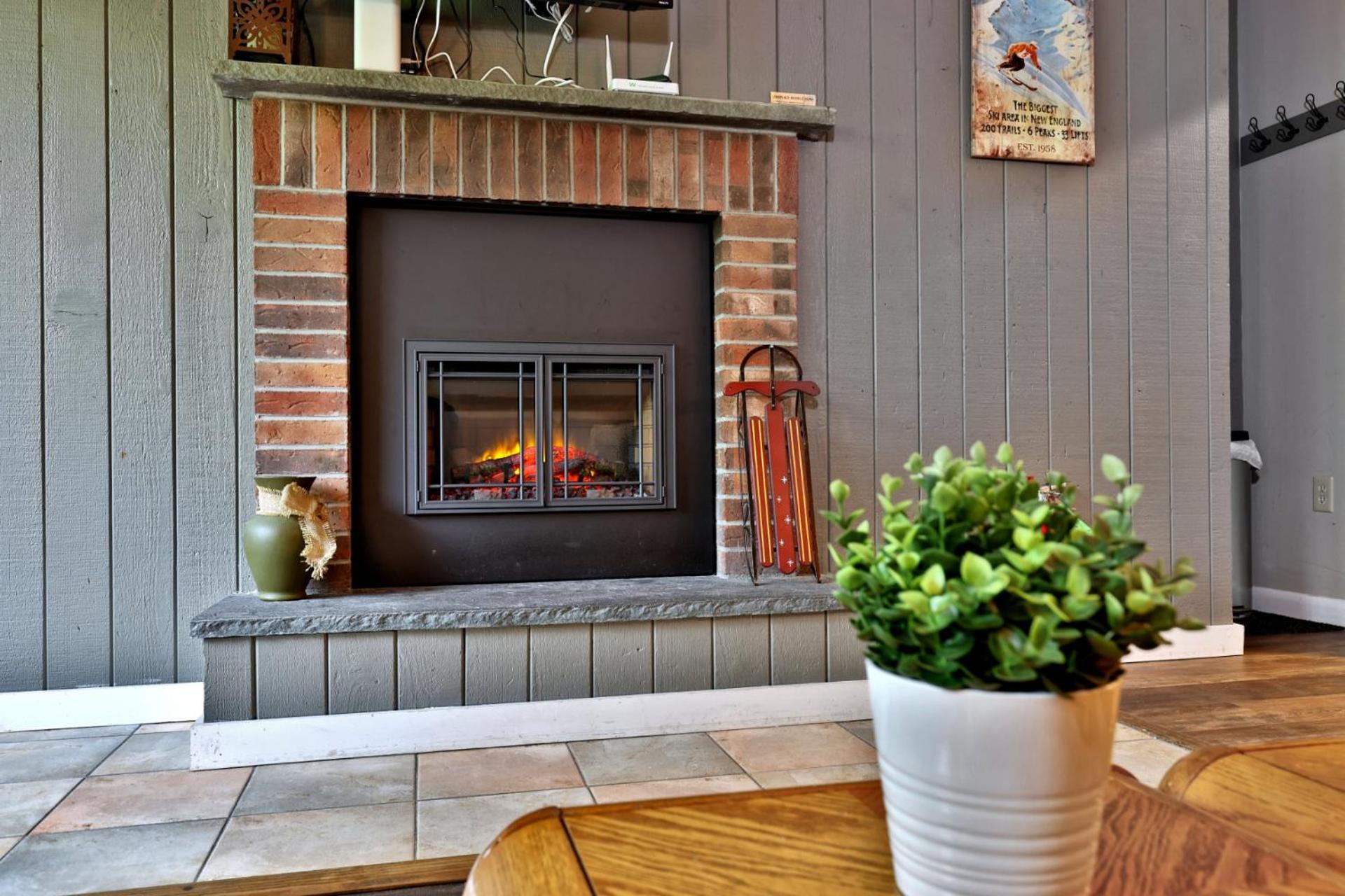 Ski, Hike, Relax - 2BR Killington Condo with Balcony and Free Shuttle