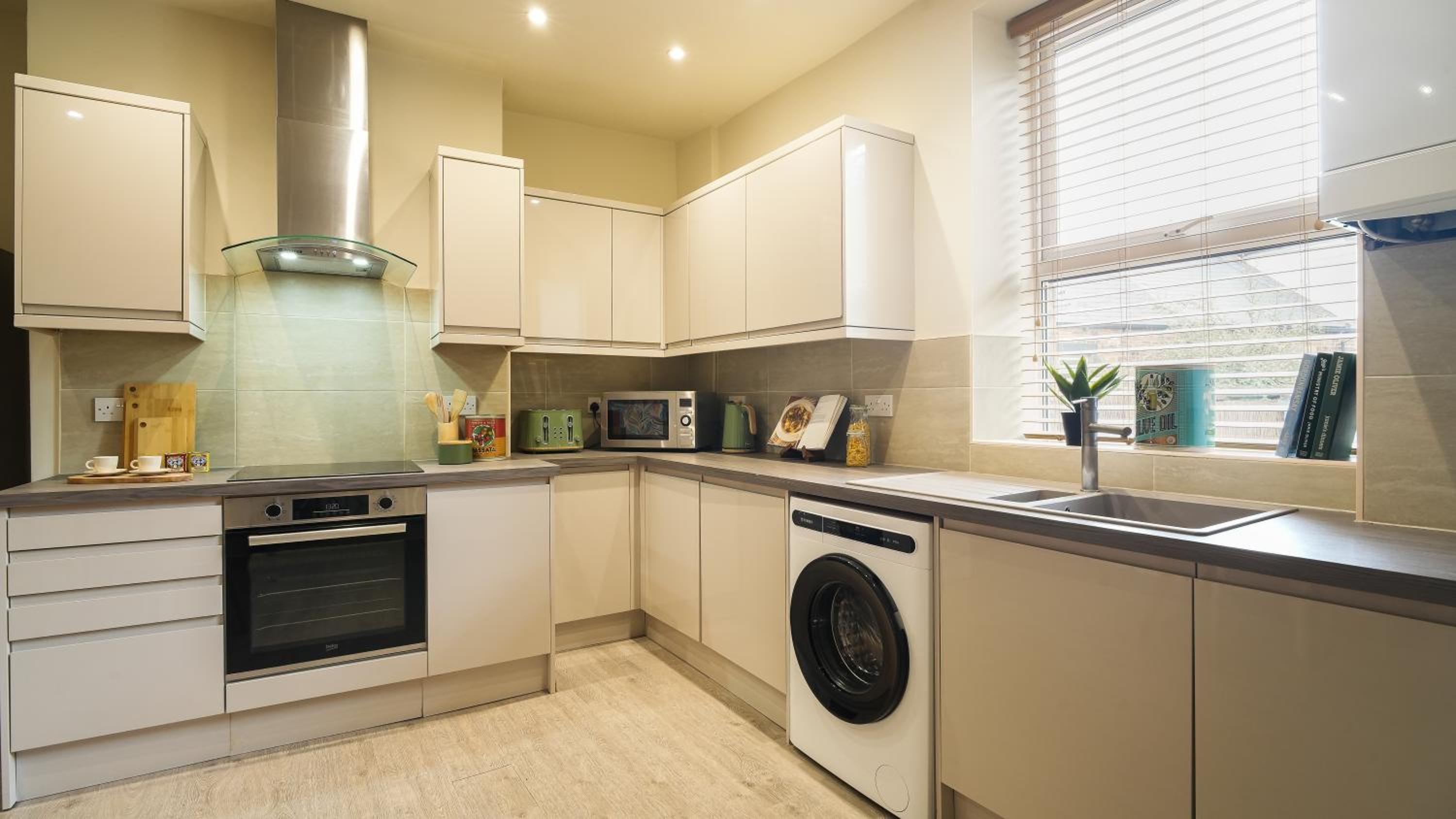 Crookes Gem with Garden & Alpacas Nearby