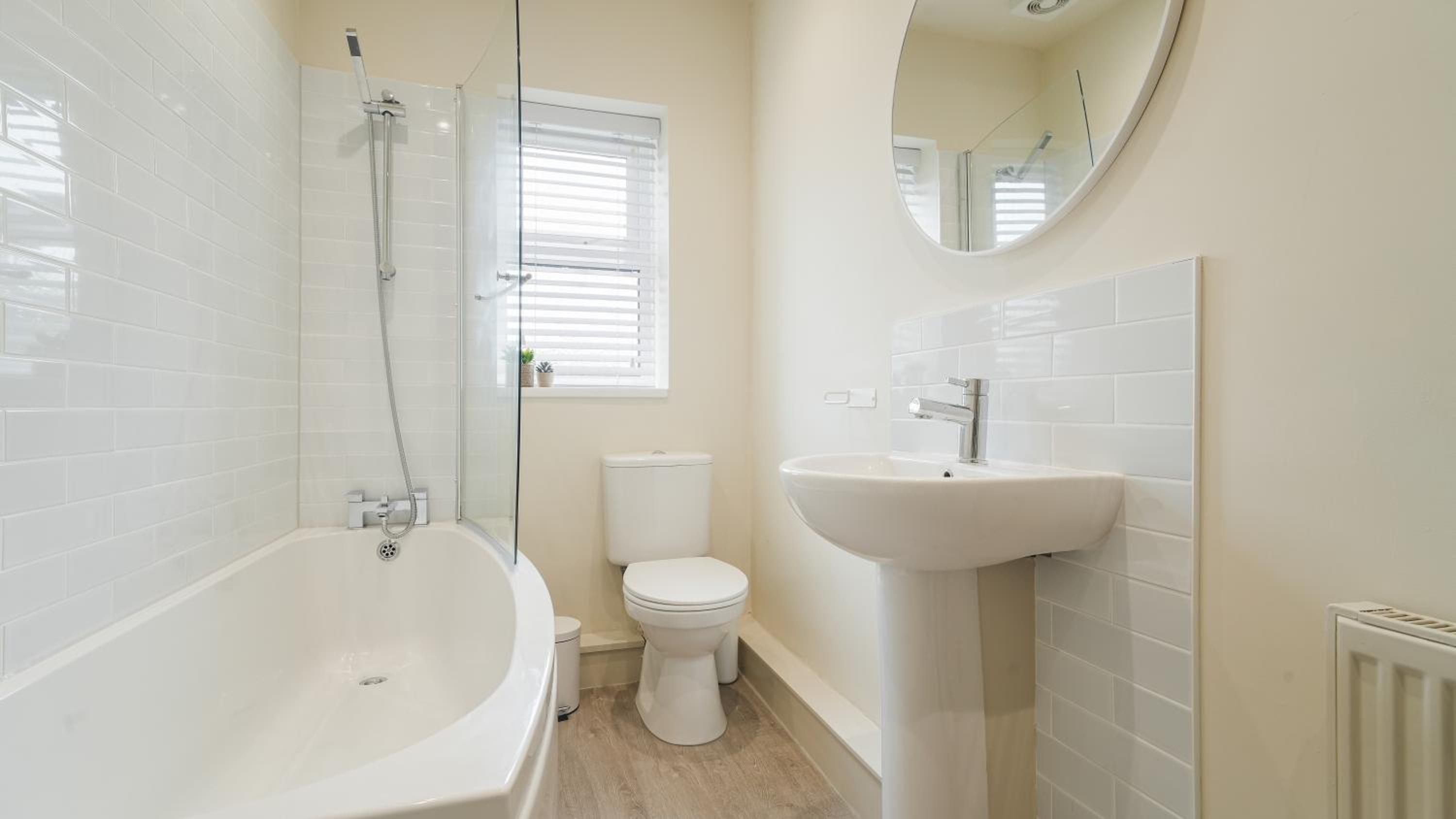 Crookes Gem with Garden & Alpacas Nearby
