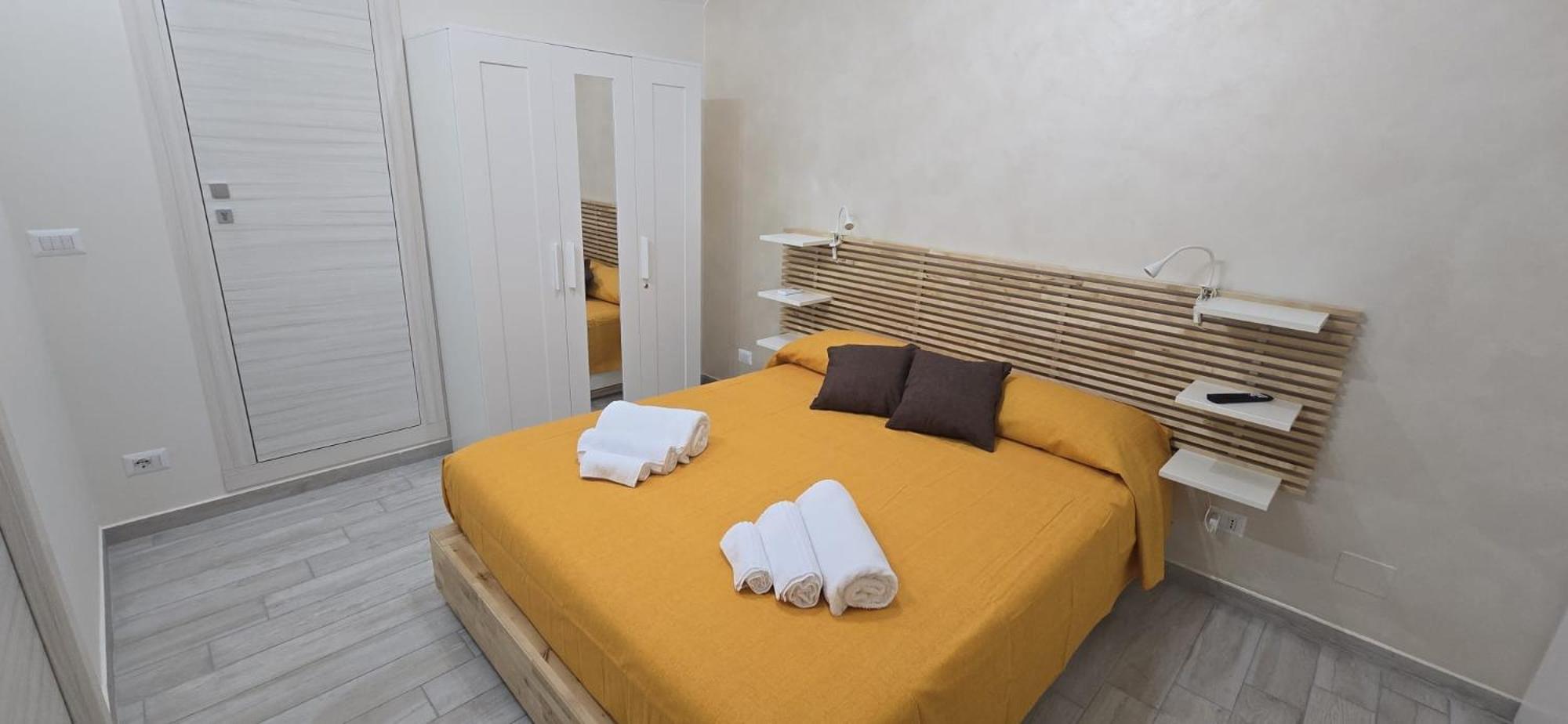 Crociferi Home di Agata e Aurora
