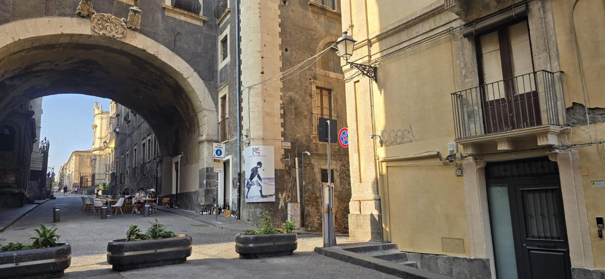Crociferi Home di Agata e Aurora