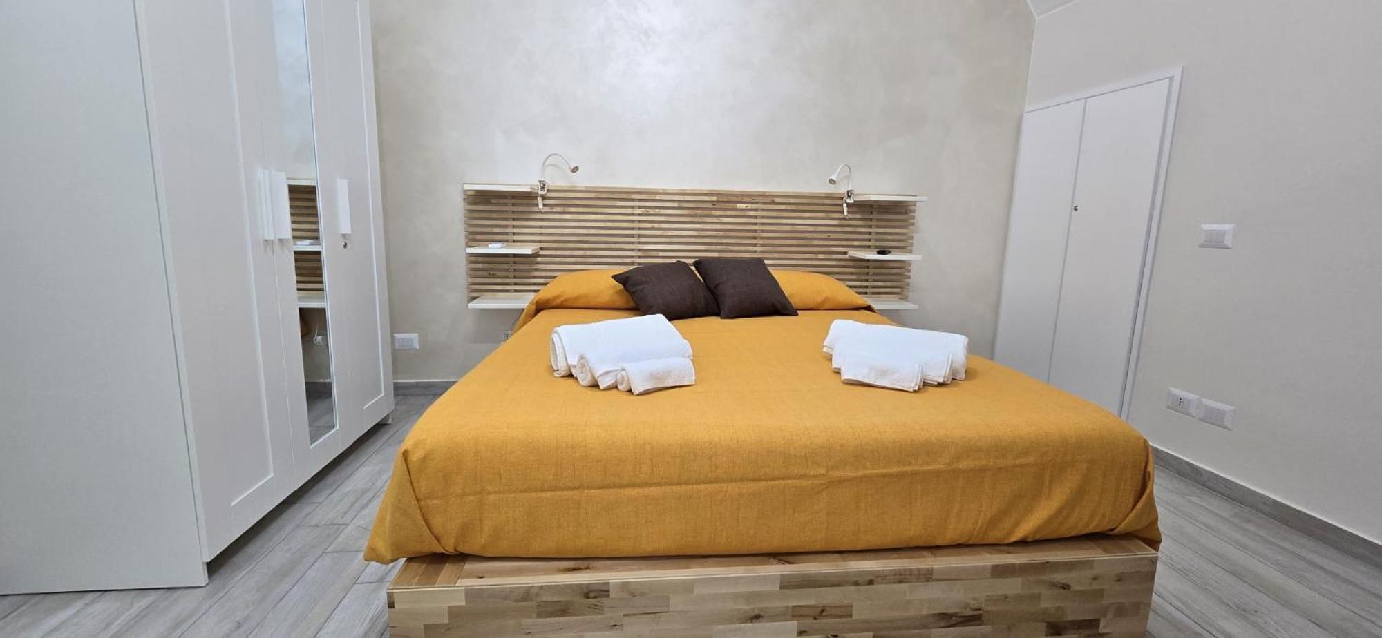 Crociferi Home di Agata e Aurora