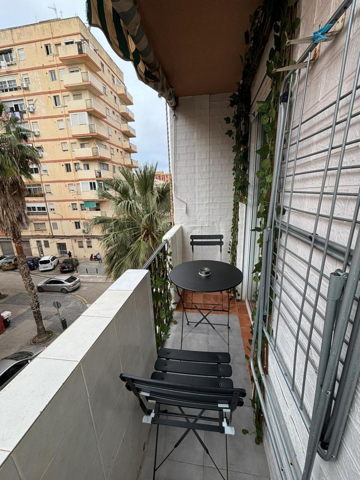 Loft con balcón cercano al centro de Valencia