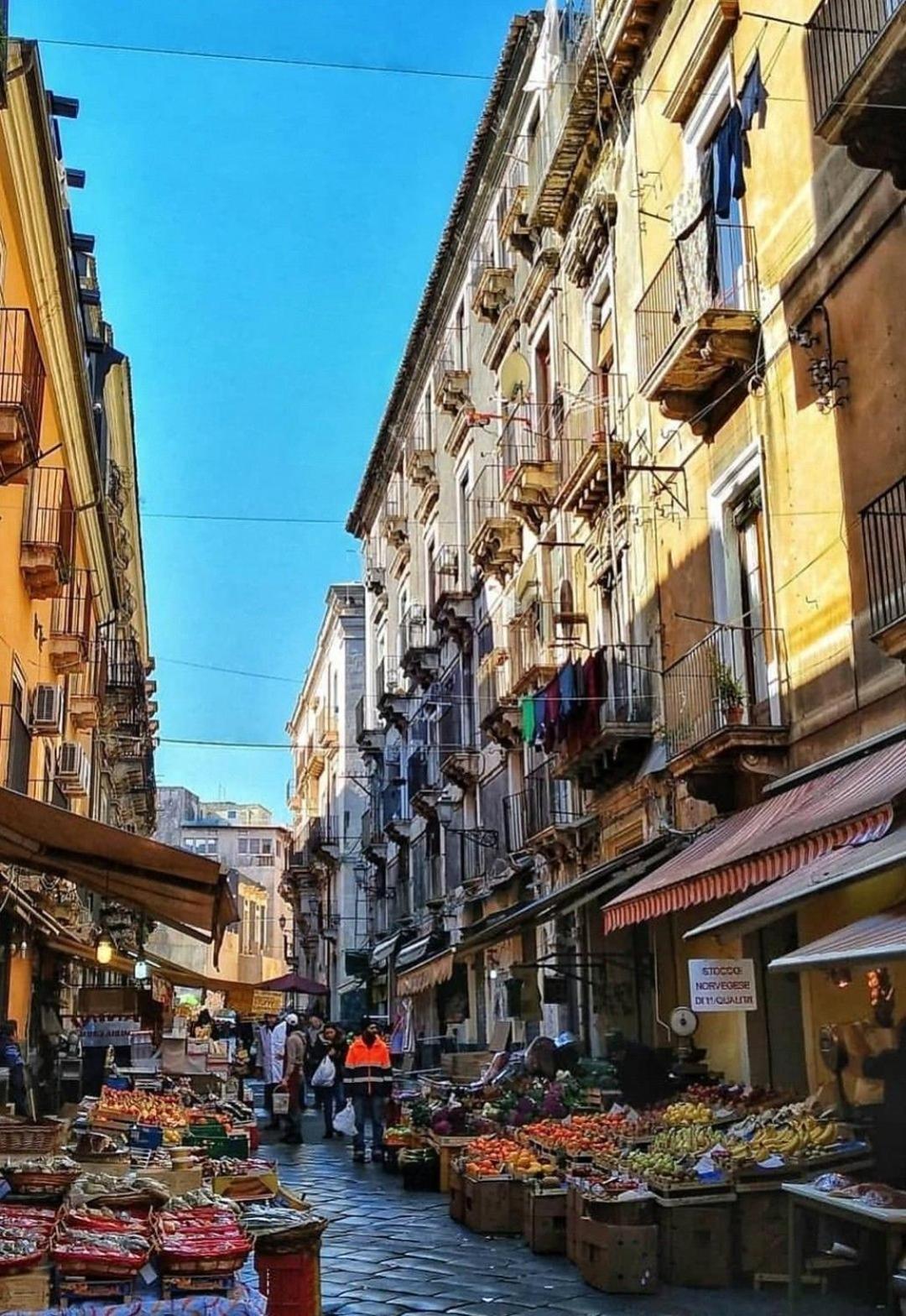 Crociferi Home di Agata e Aurora