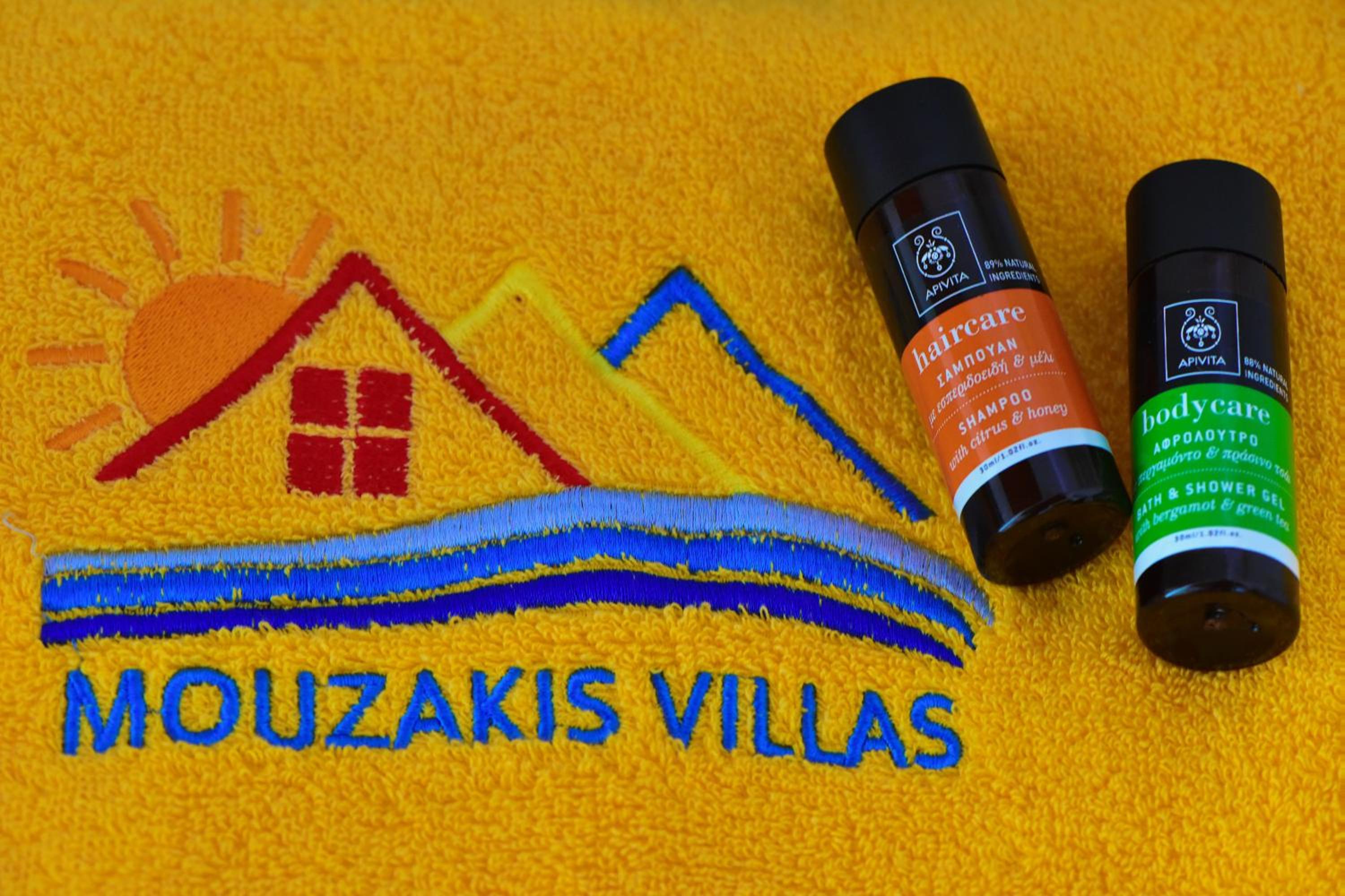 Mouzakis Villas