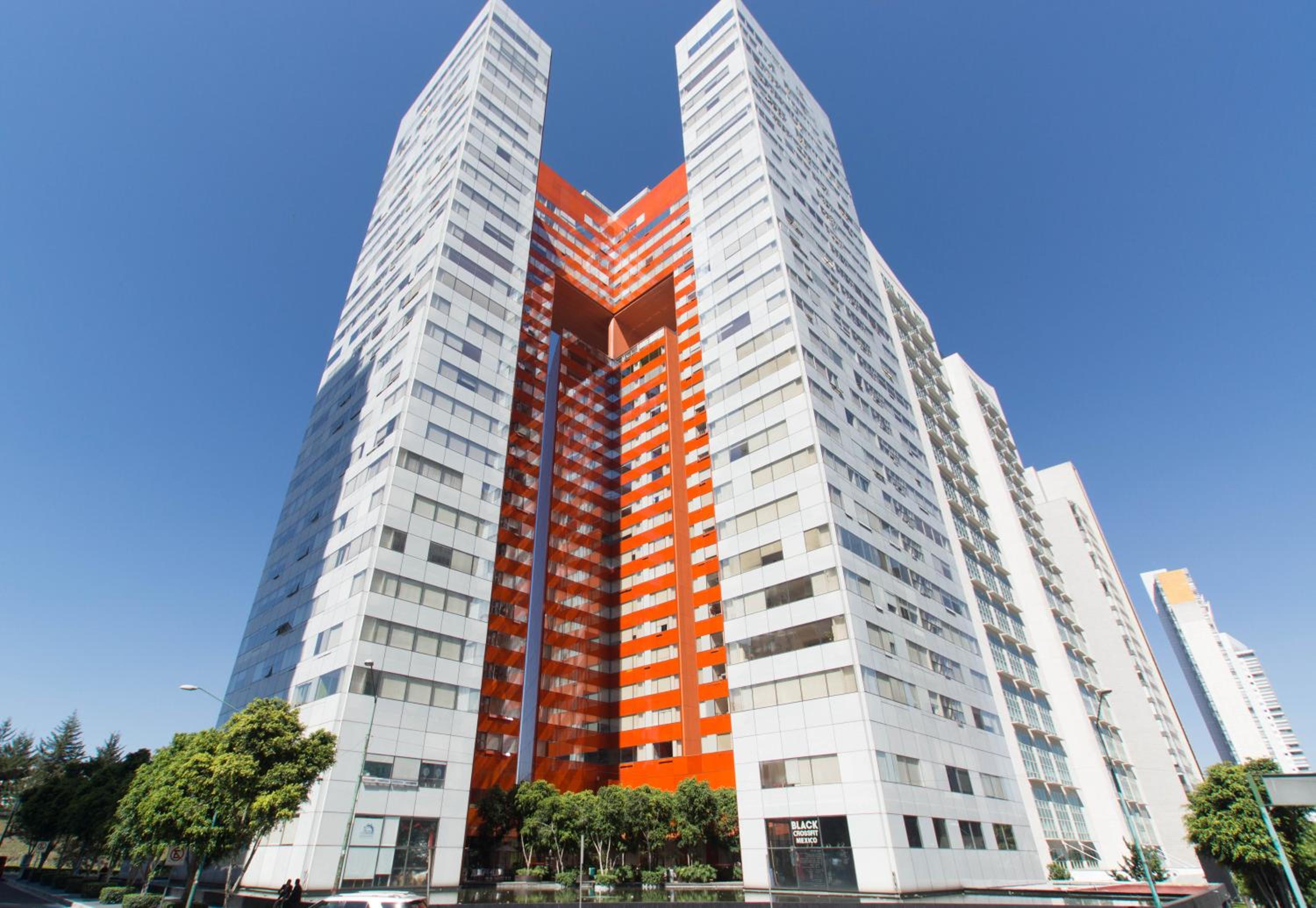 Hotel Hausuites - Image 1