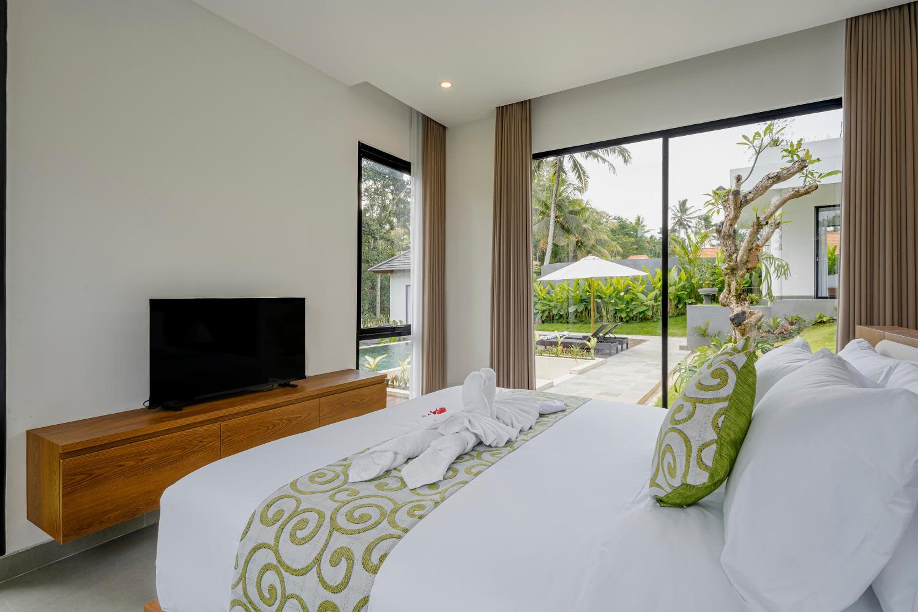 September Ends Villa Ubud