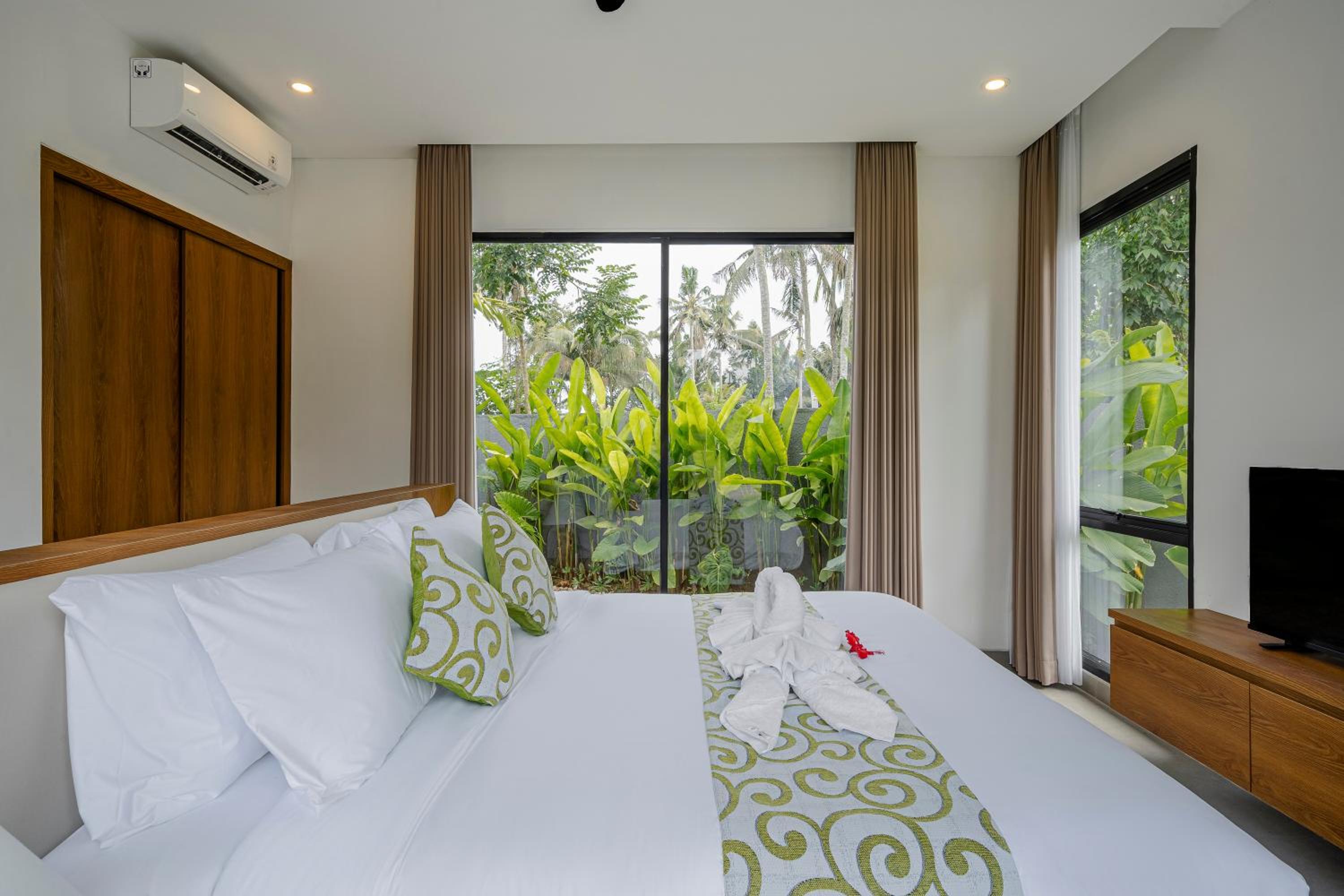 September Ends Villa Ubud