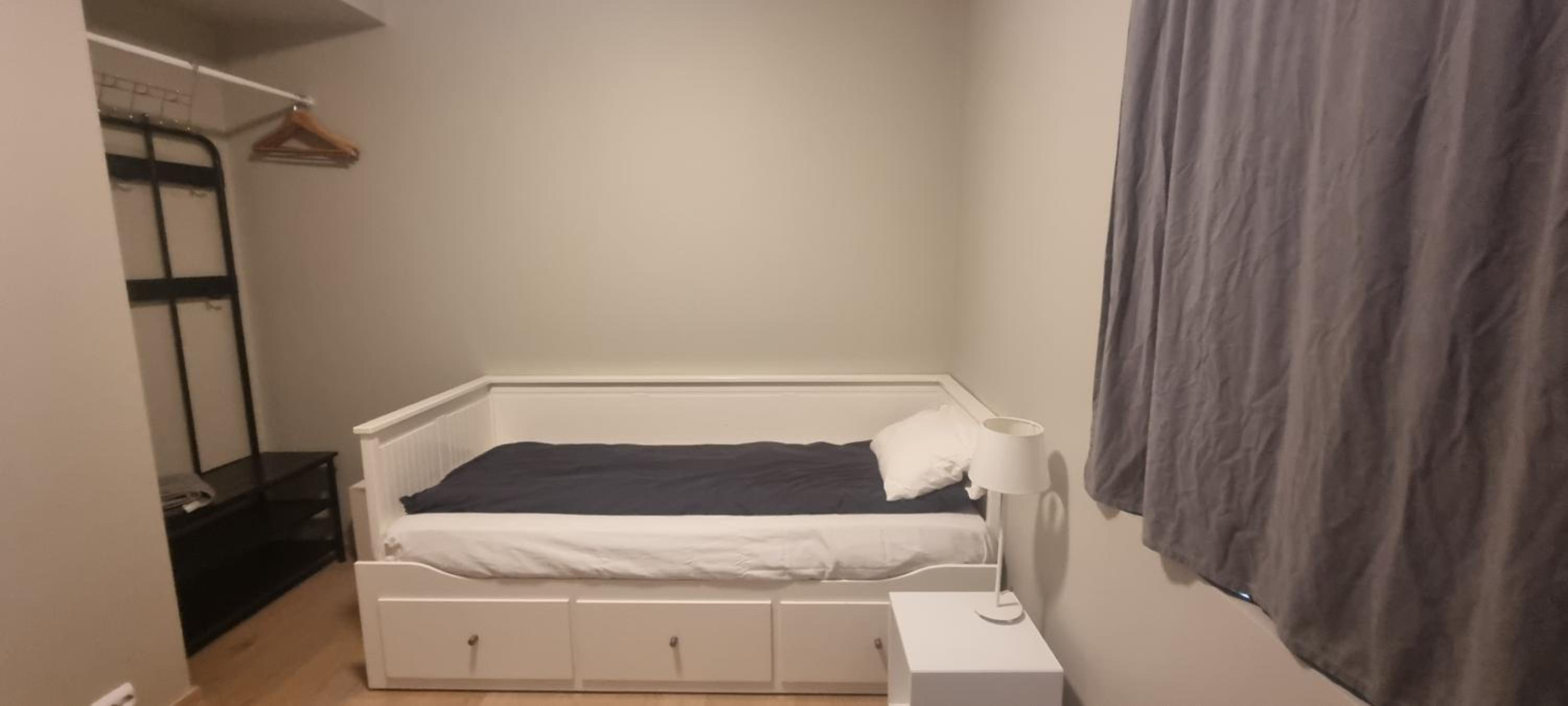 8sq mts room01 Seaside Lervig-Park