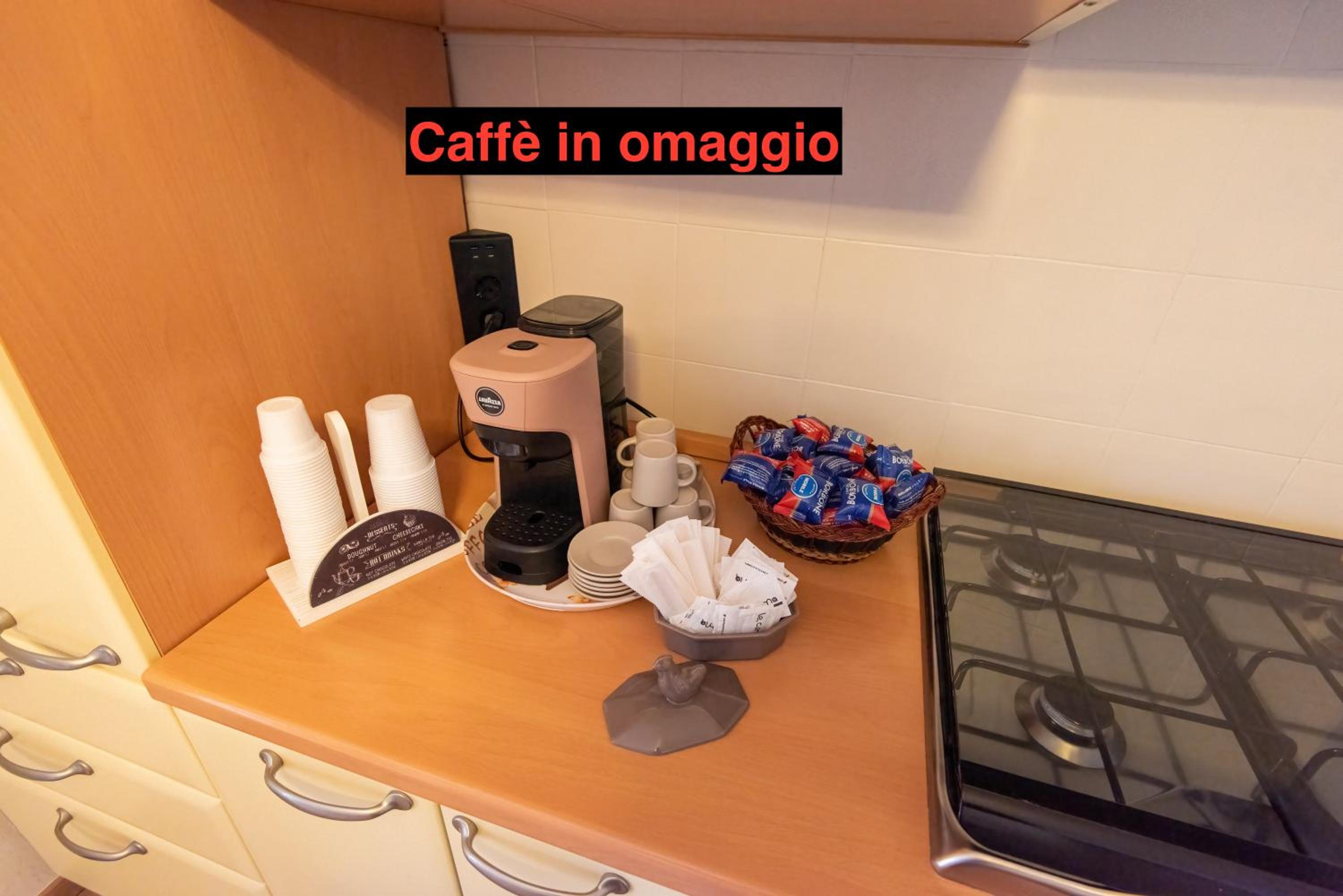 M&C Vicolo corto