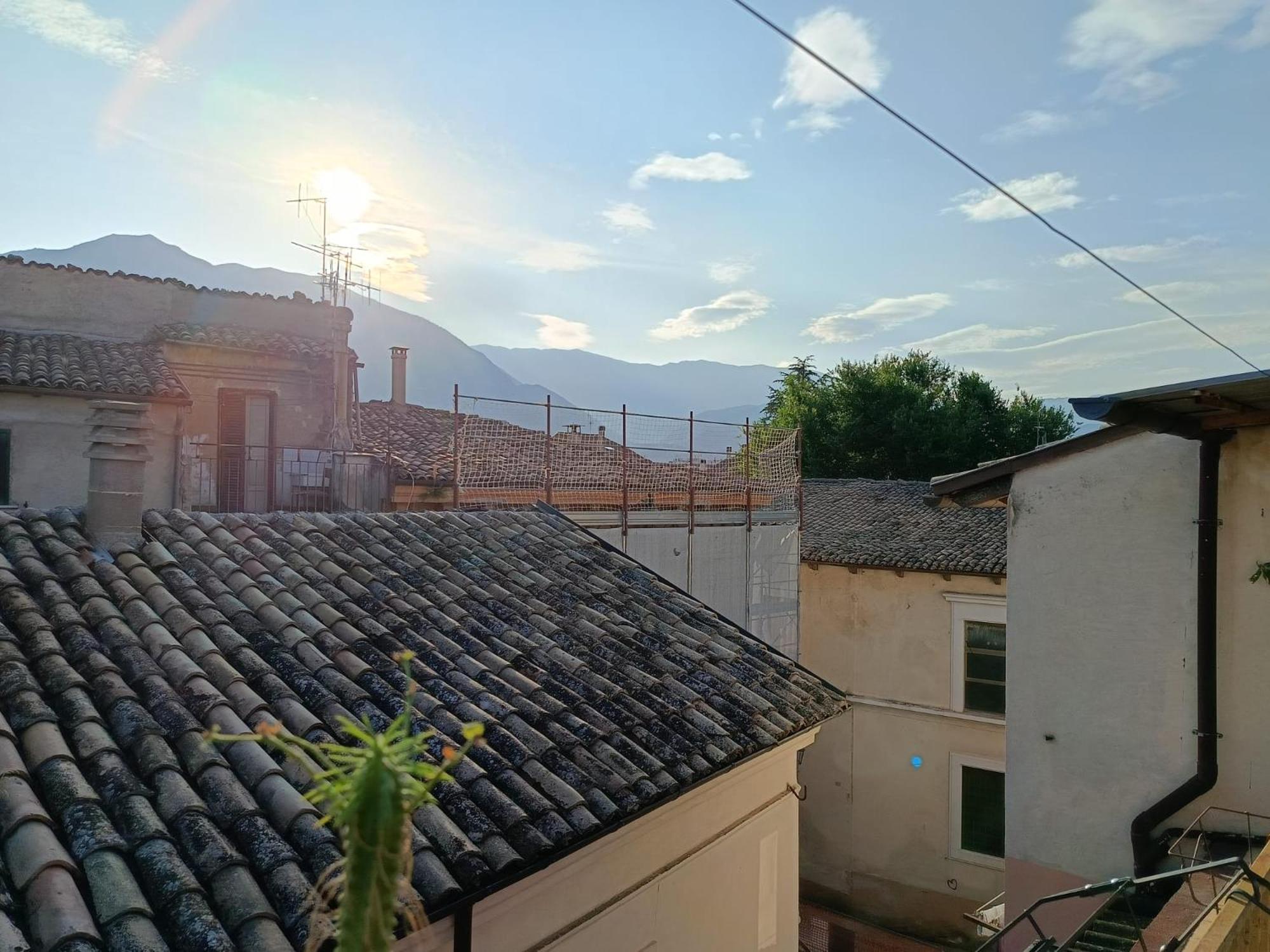 M&C Vicolo corto