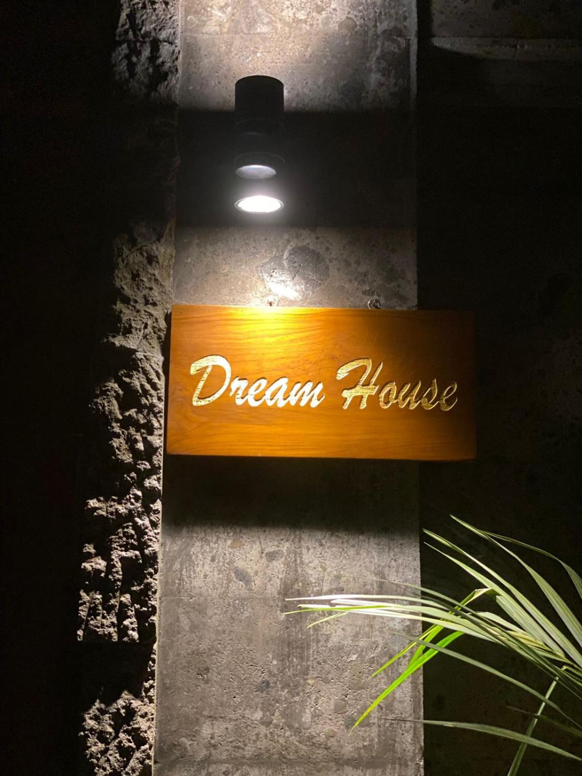 Dream House Ubud