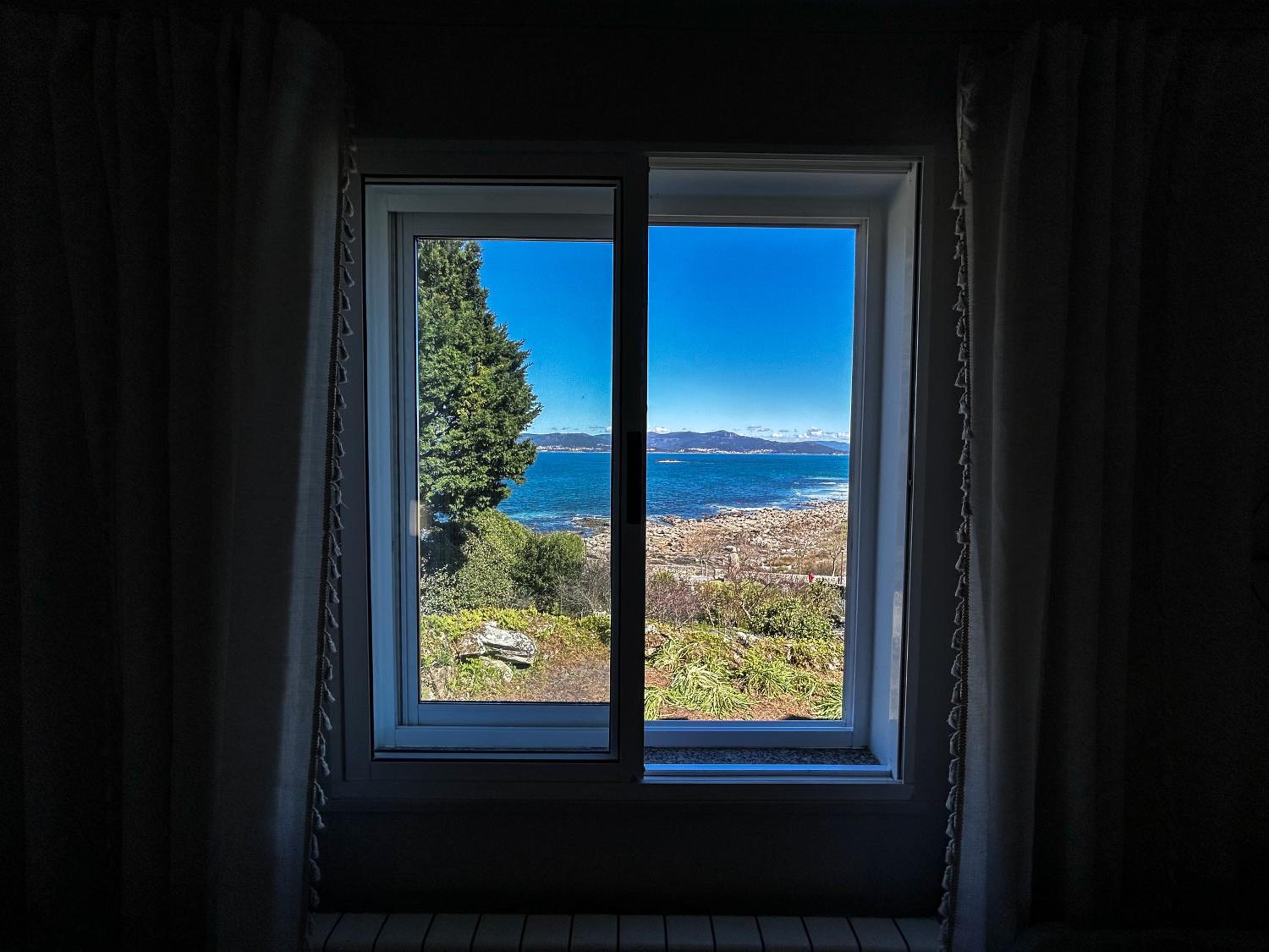 OLarDasOlas - Casa con jardin privado frente al mar, Porto do Son