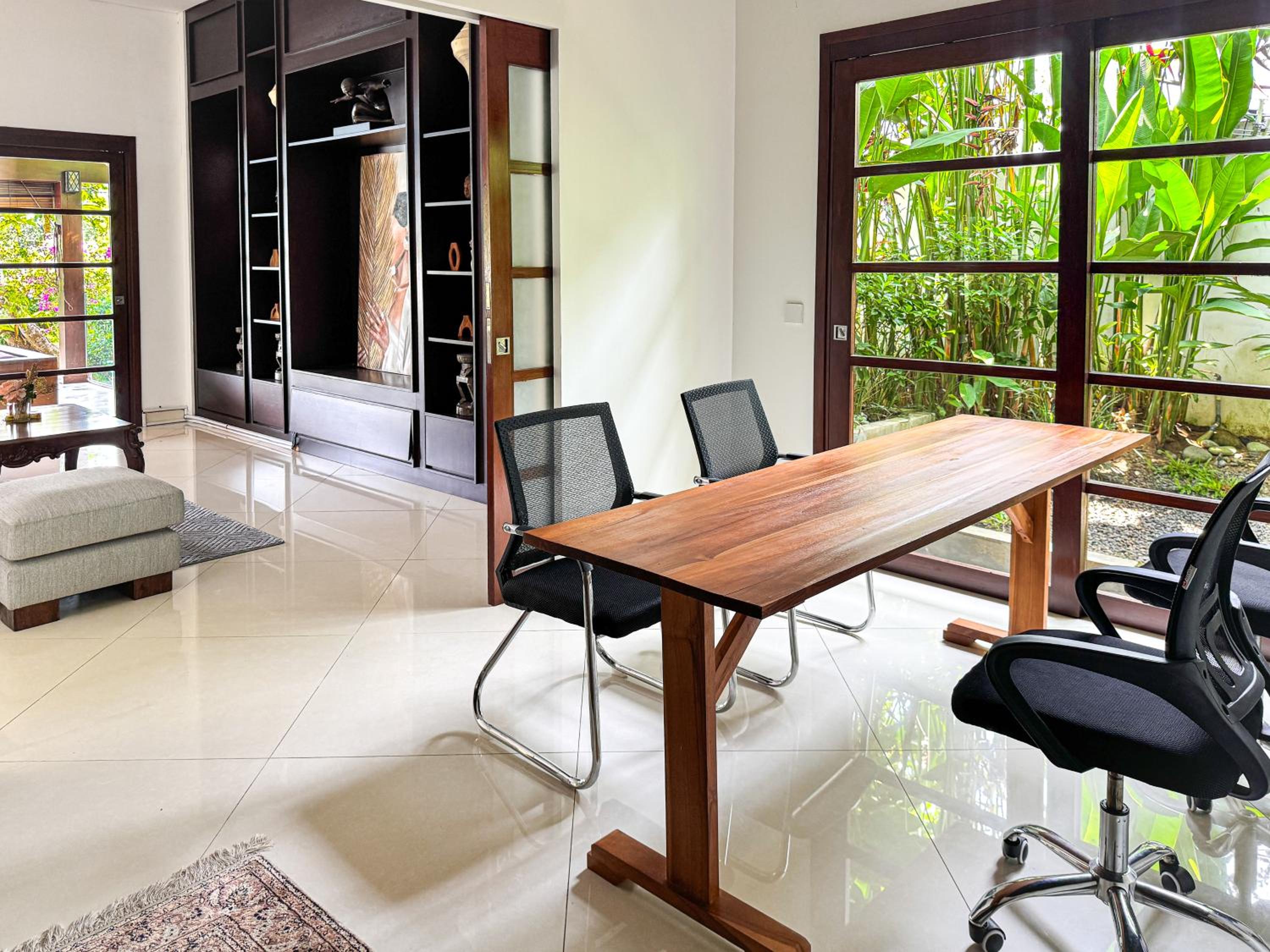 Luxury 4-Bedroom Pool Villa in Canggu - 7 mins to Beach