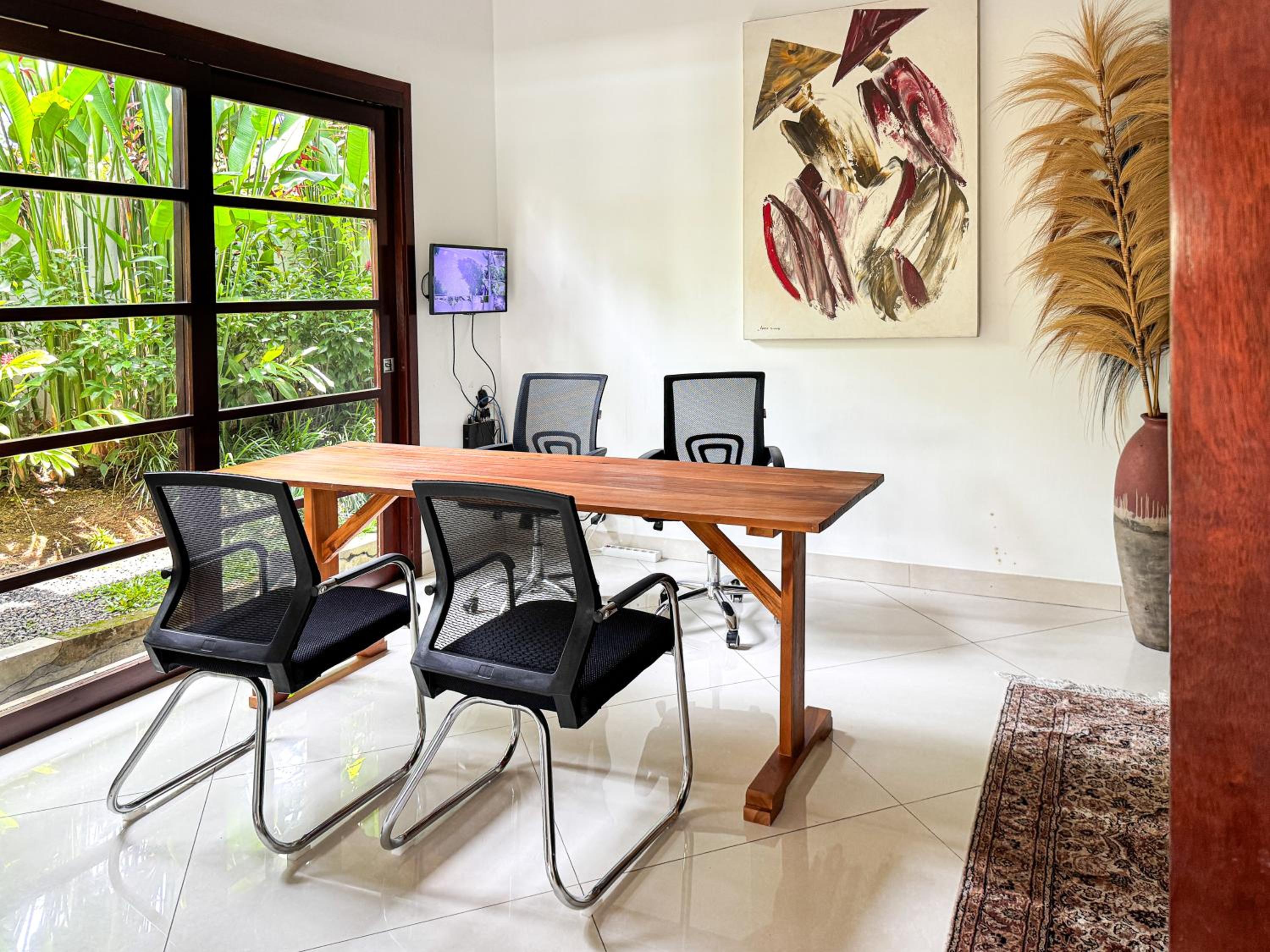 Luxury 4-Bedroom Pool Villa in Canggu - 7 mins to Beach