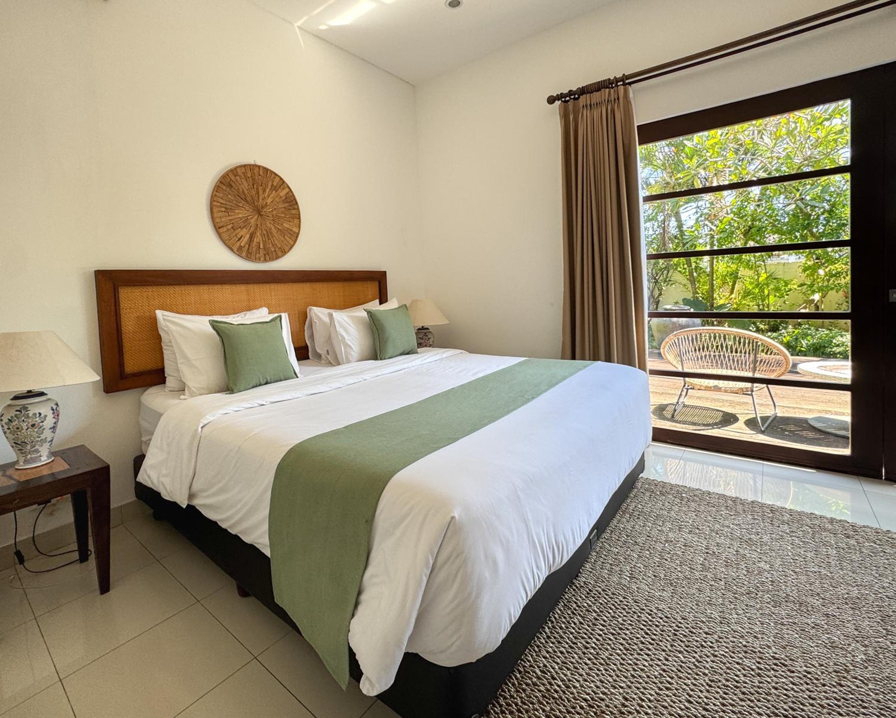 Luxury 4-Bedroom Pool Villa in Canggu - 7 mins to Beach