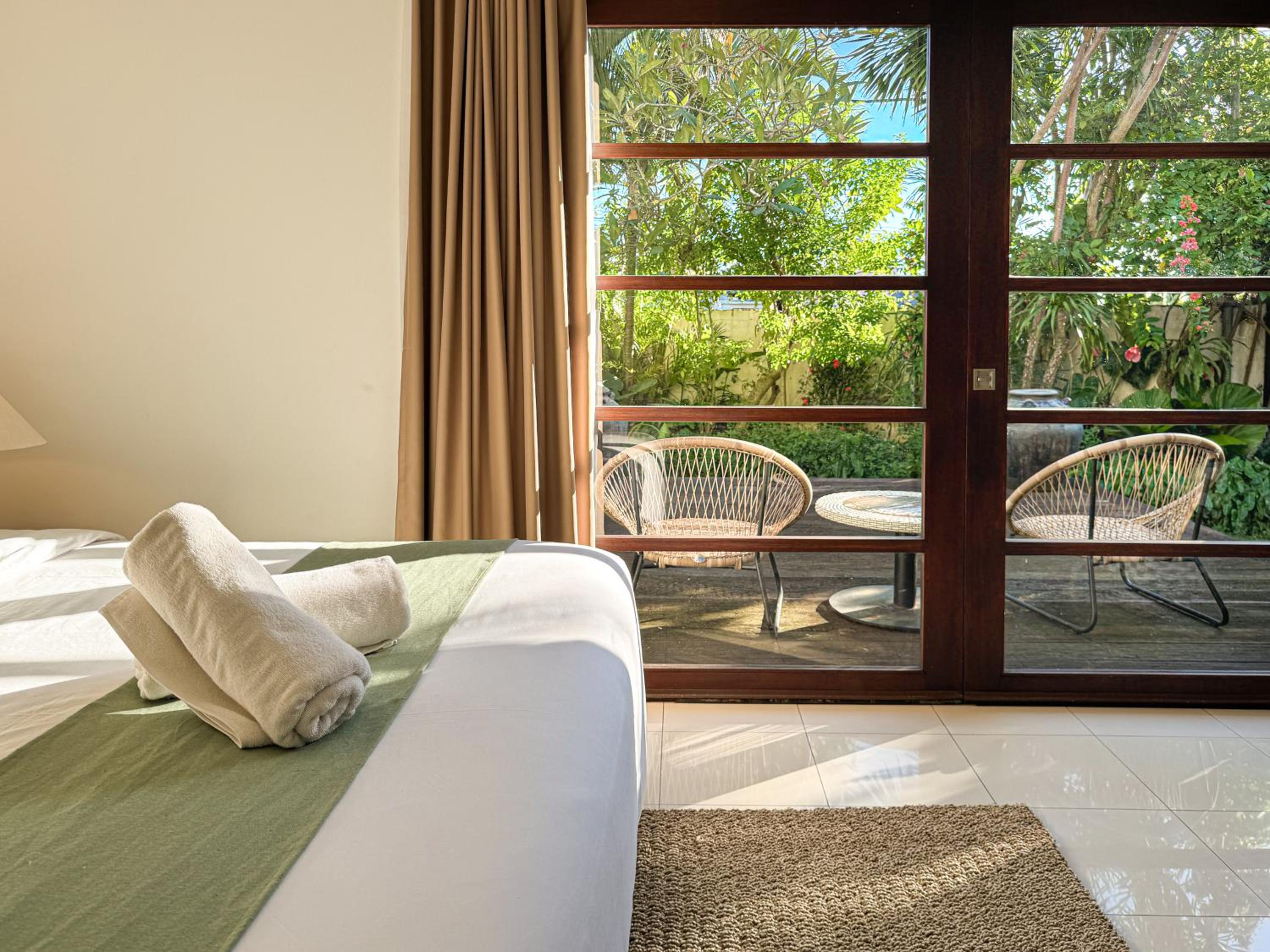 Luxury 4-Bedroom Pool Villa in Canggu - 7 mins to Beach