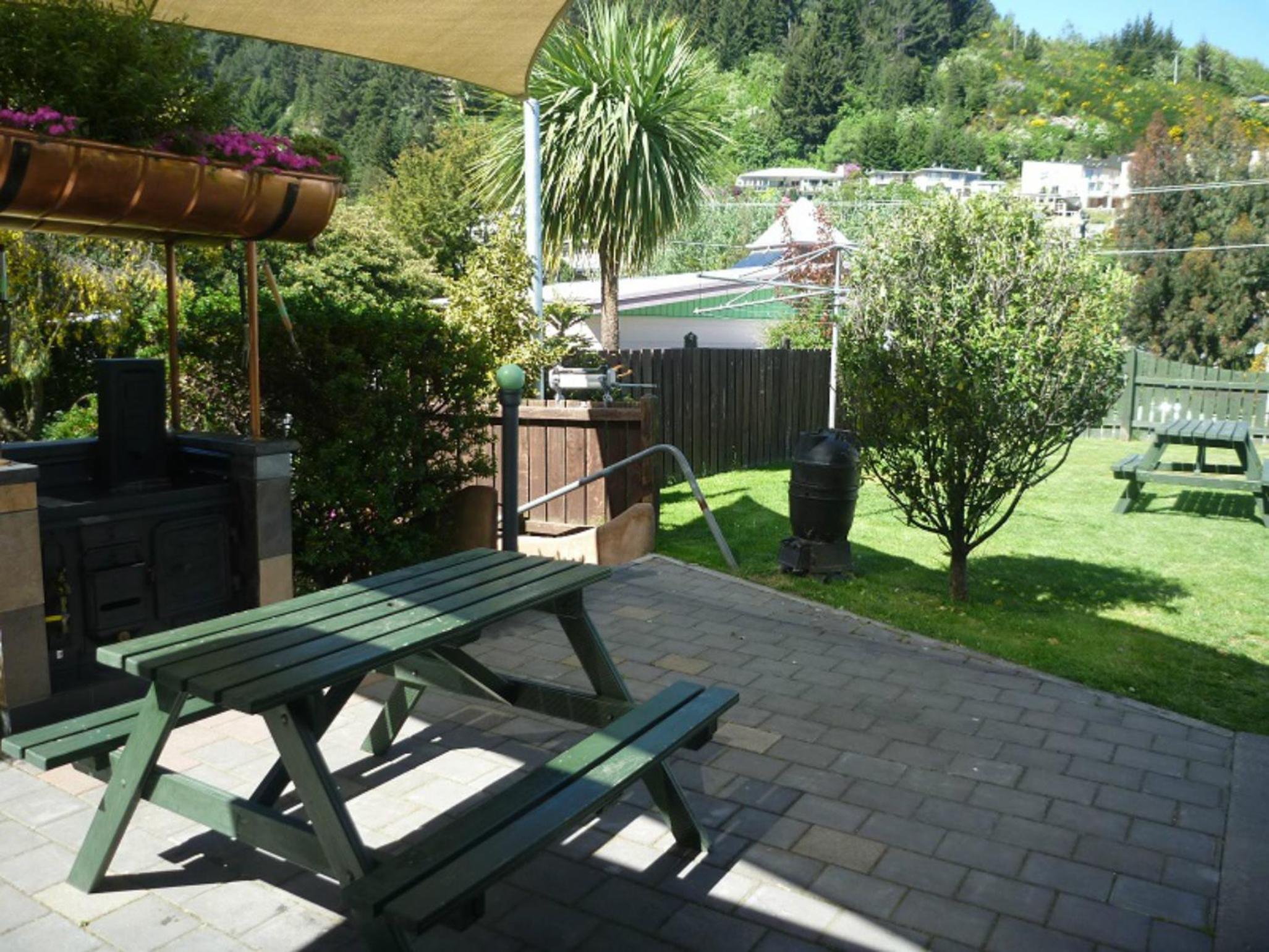 Queenstown Holiday Park Creeksyde