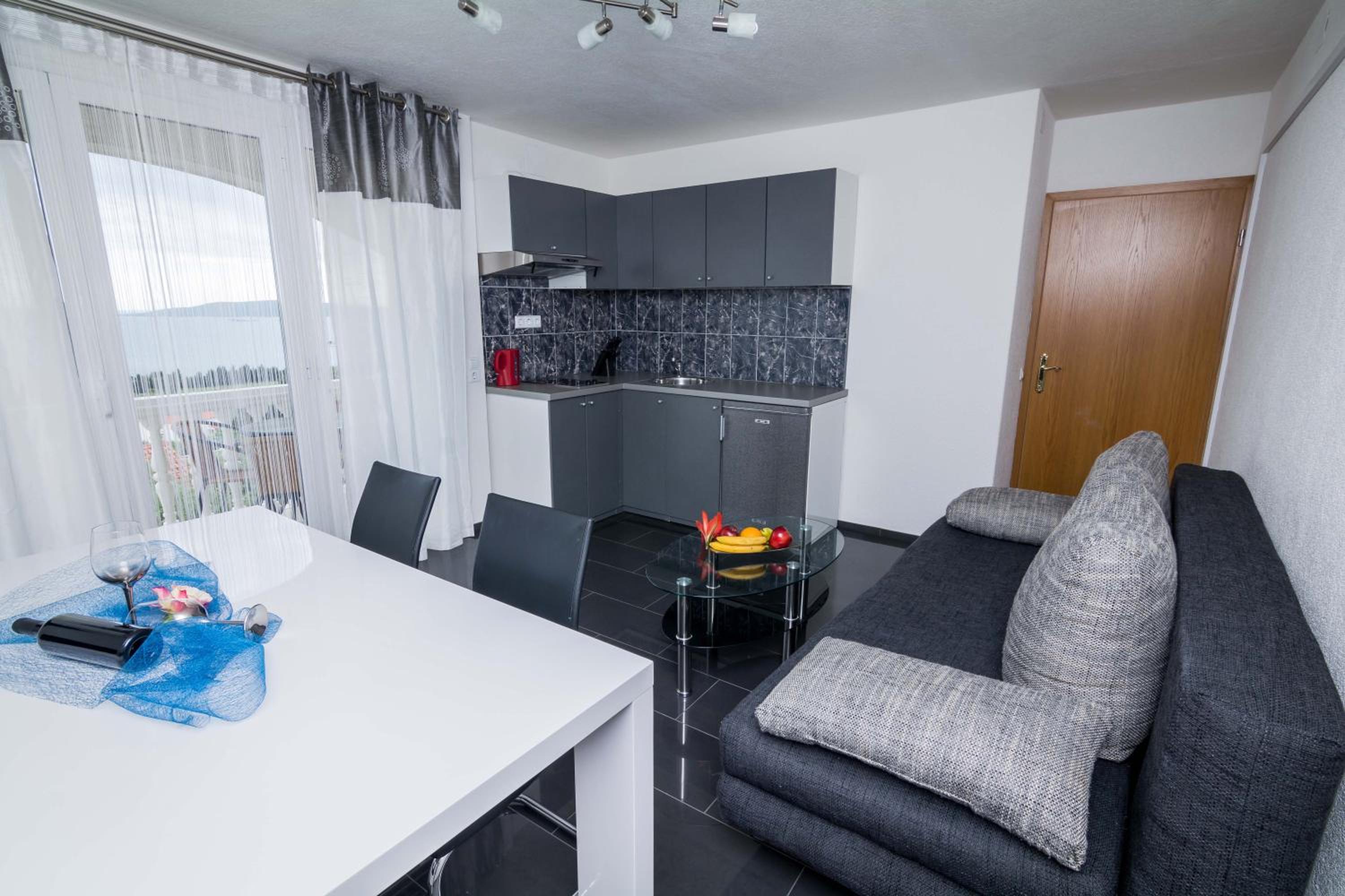 Apartments Ilak view 5