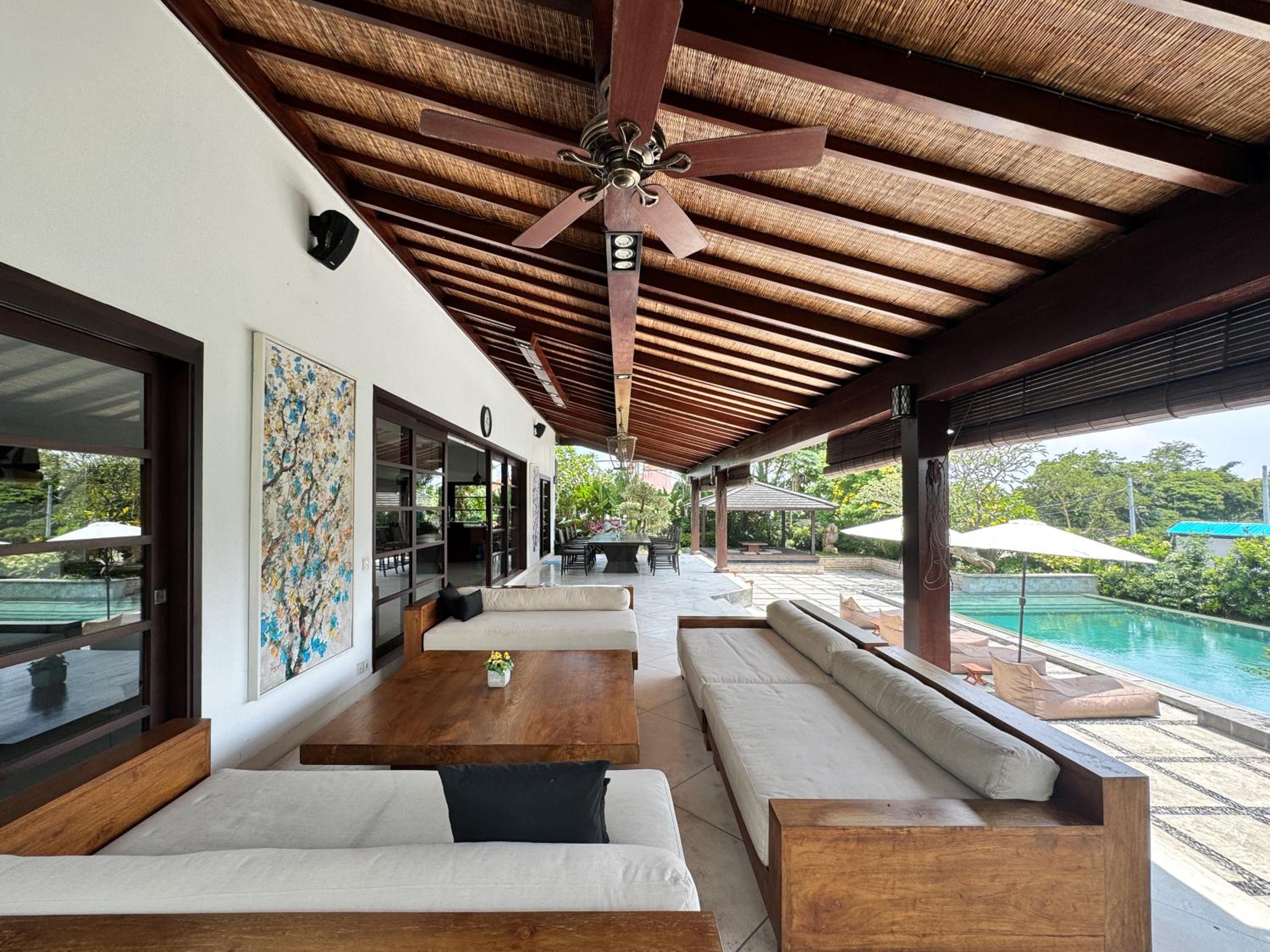 Luxury 4-Bedroom Pool Villa in Canggu - 7 mins to Beach