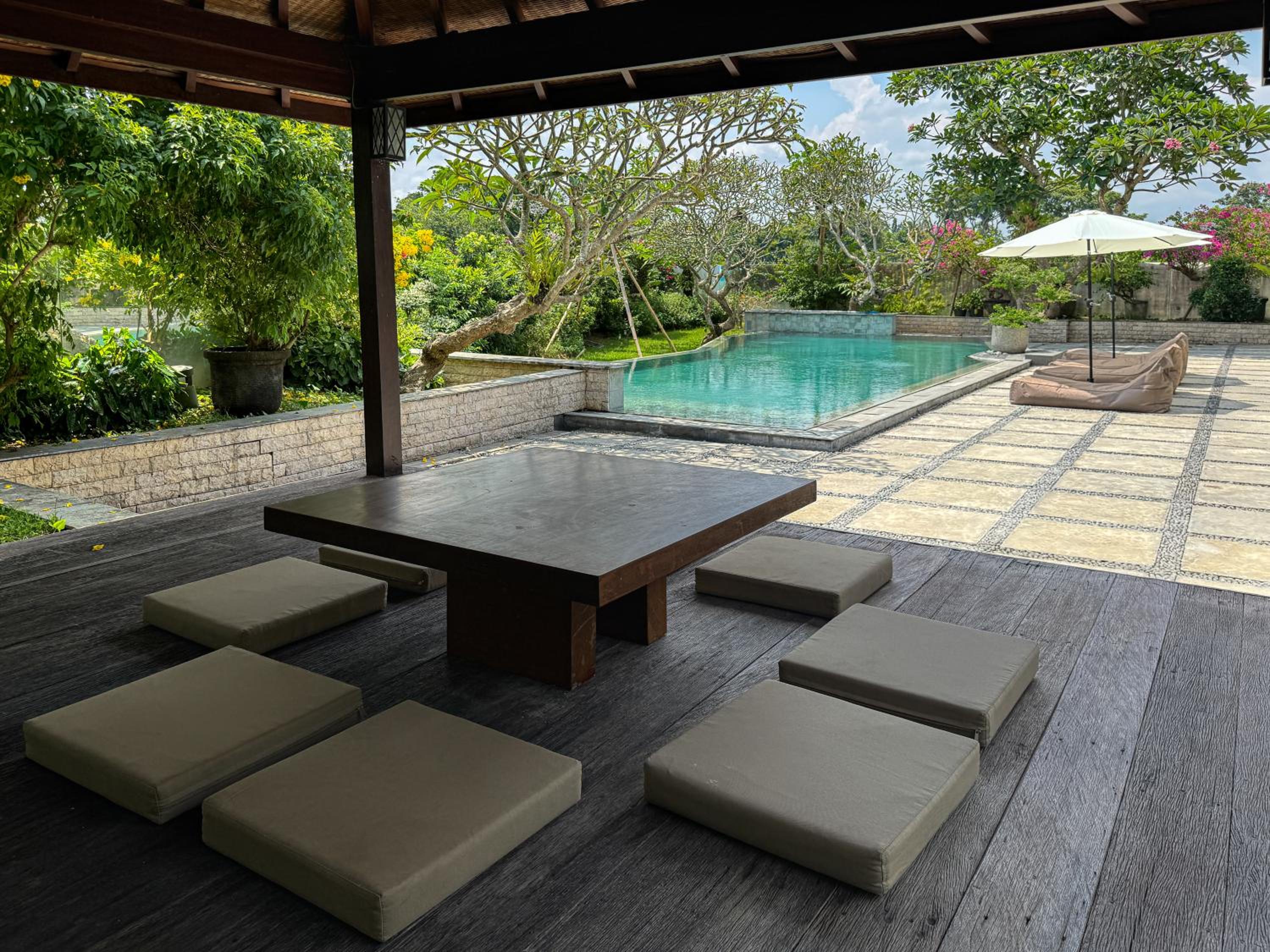 Luxury 4-Bedroom Pool Villa in Canggu - 7 mins to Beach