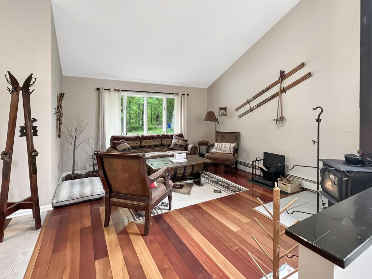 Sugar Hollow home
