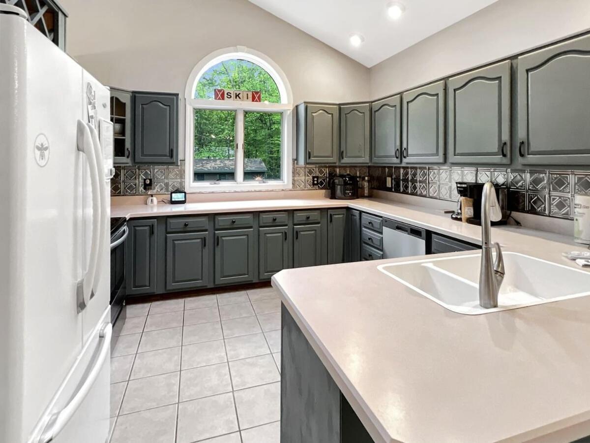 Sugar Hollow home