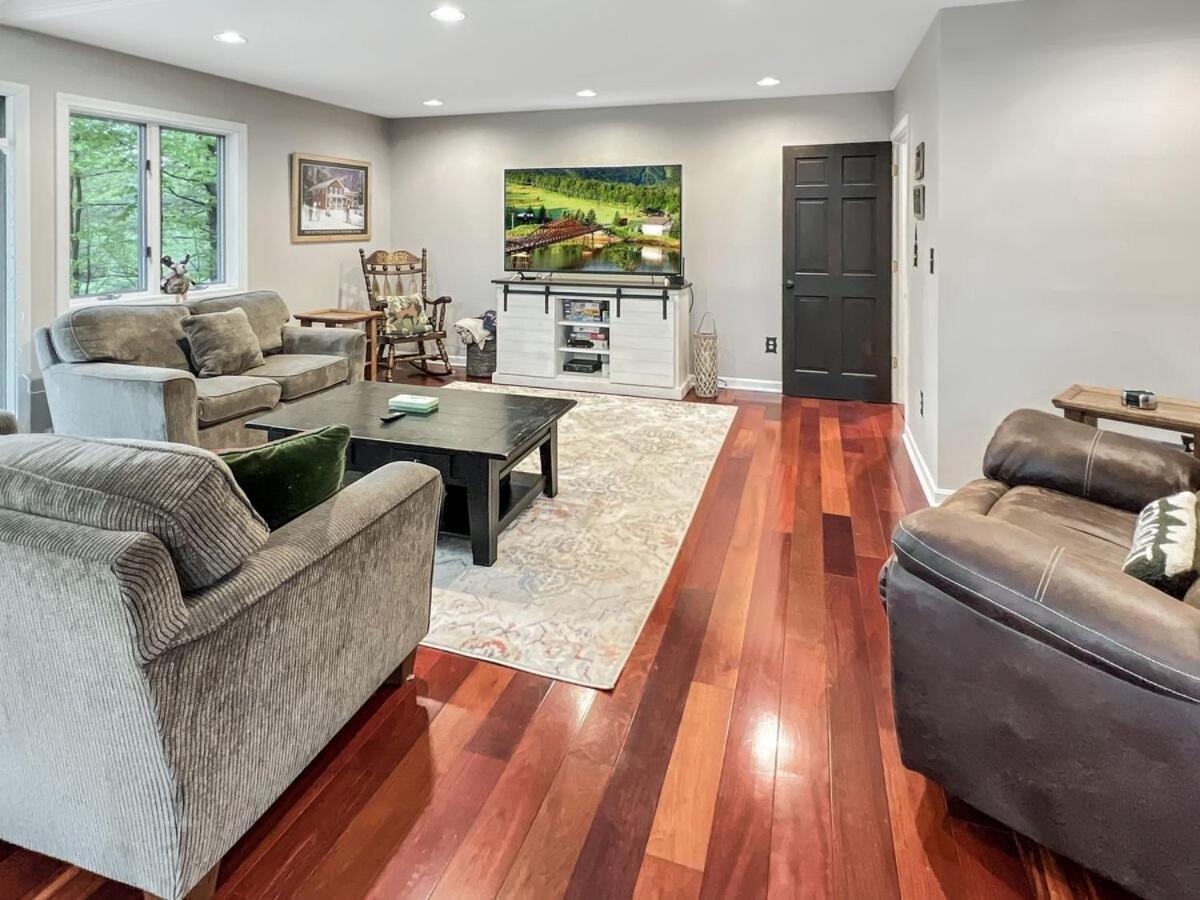 Sugar Hollow home